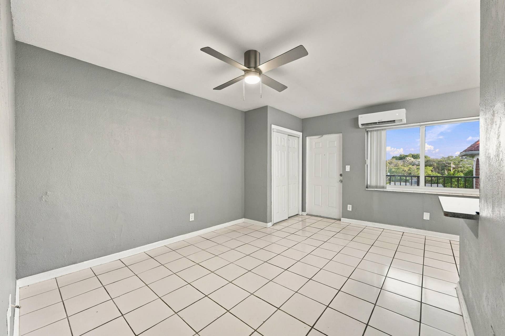 01_living room