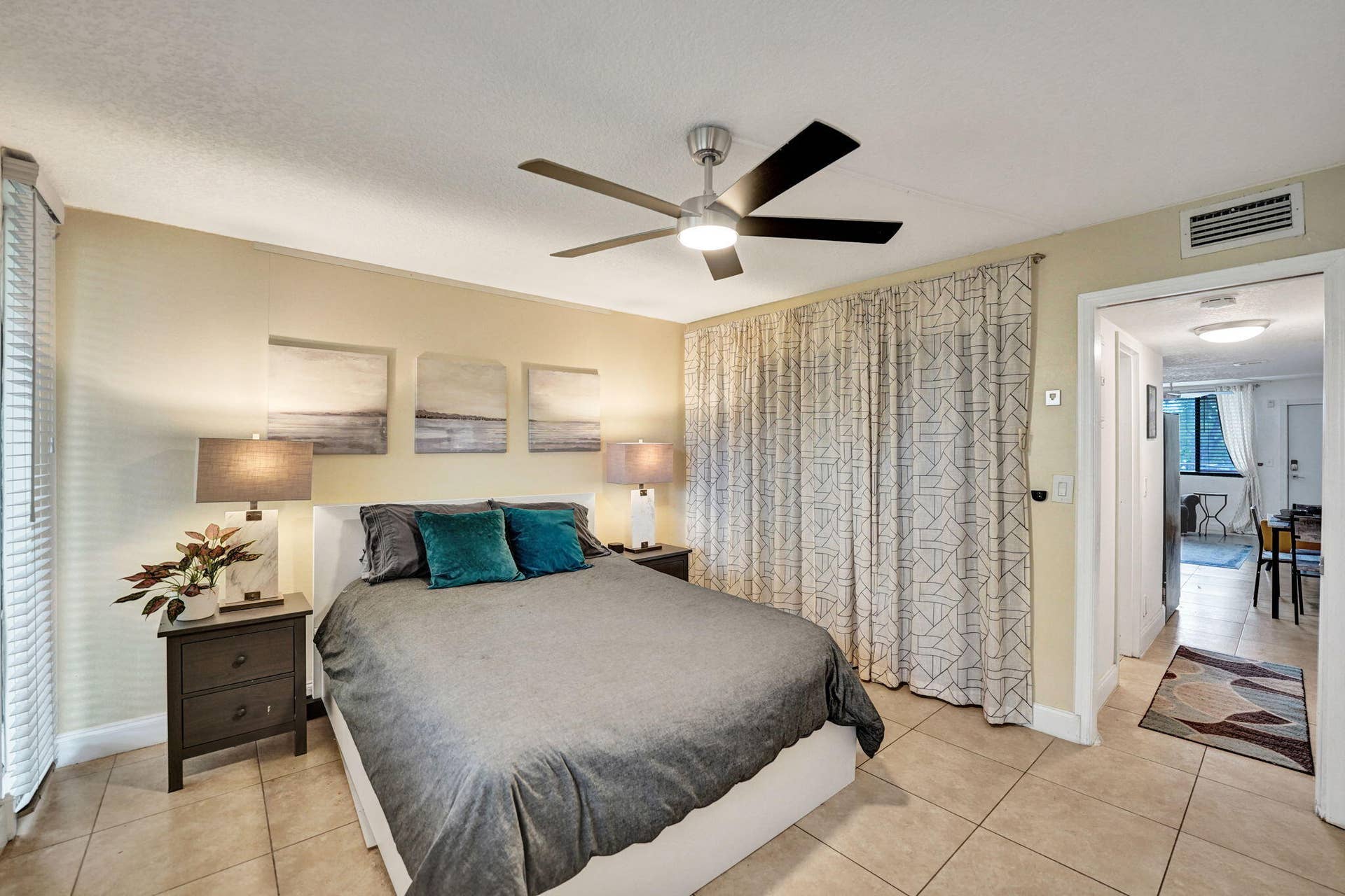 1901 N Andrews Avenue, #Apt 214, Wilton Manors, FL 33311 Bedroom