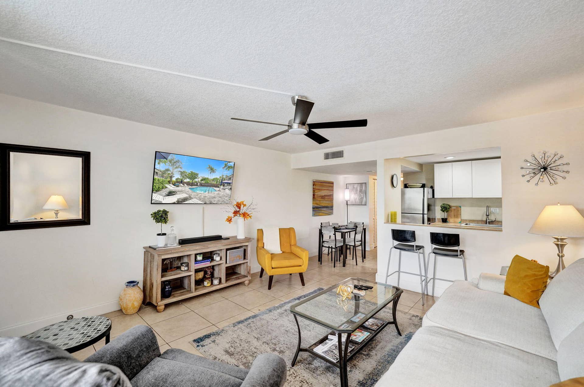 1901 N Andrews Avenue, #Apt 214, Wilton Manors, FL 33311 Living Room