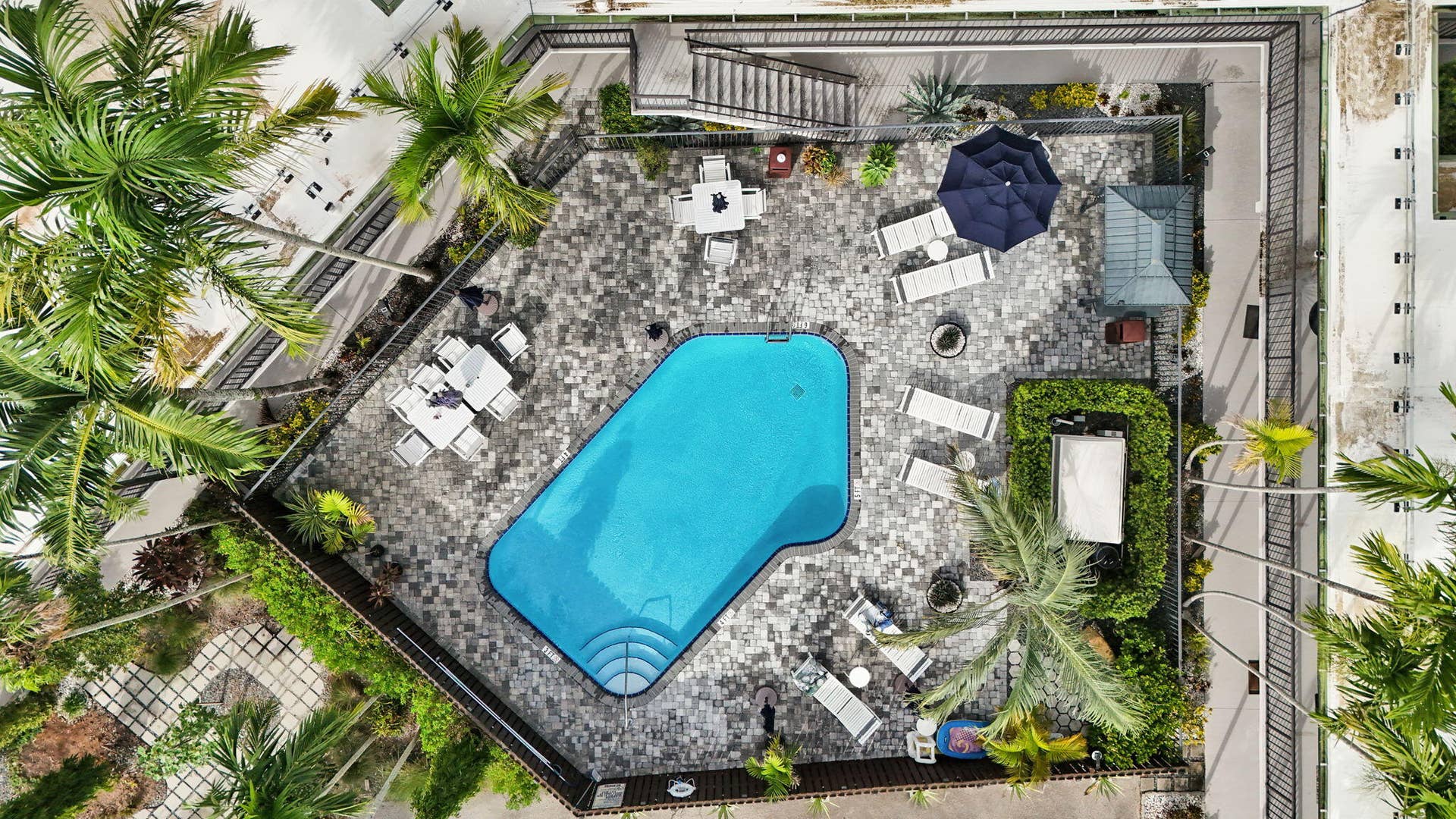 1901 N Andrews Avenue, #Apt 214, Wilton Manors, FL 33311 13-web-or-mls-DJI_20260930095451_0492_D