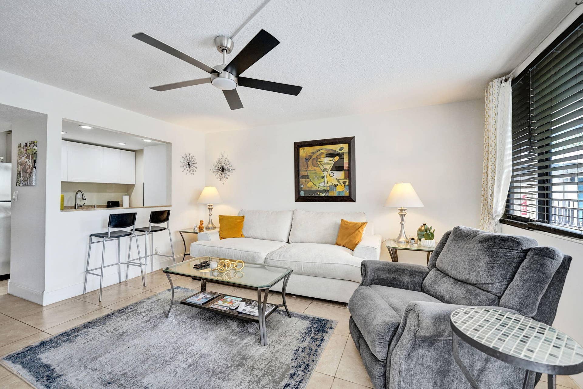 1901 N Andrews Avenue, #Apt 214, Wilton Manors, FL 33311 Living Room