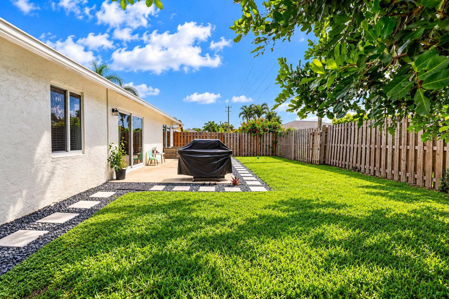 35-web-or-mls-backyard4