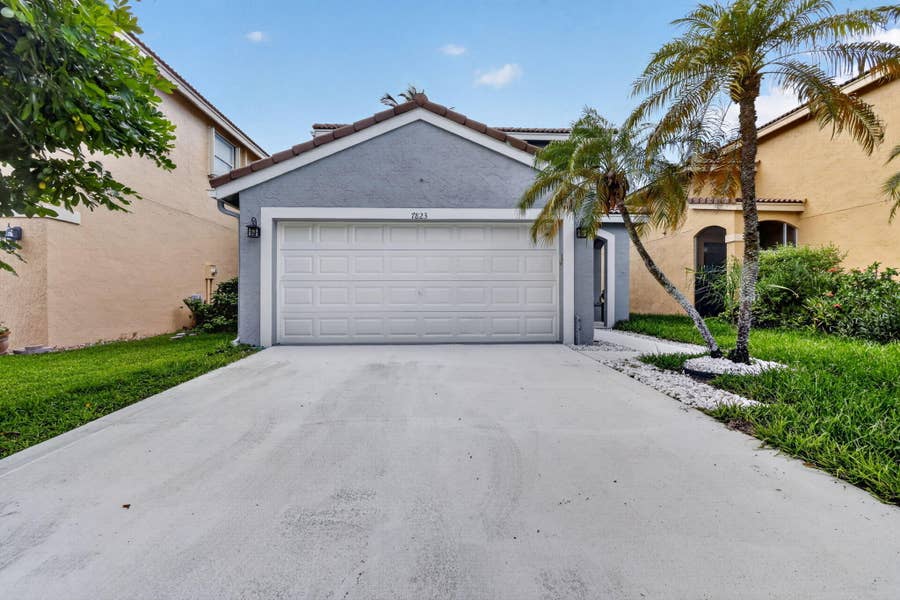 Property photo for 7823 SPRINGFIELD LAKE Drive, Lake Worth, FL