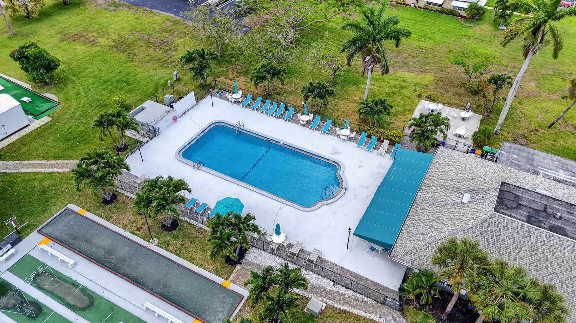 High Point Section III Clubhouse and Pool