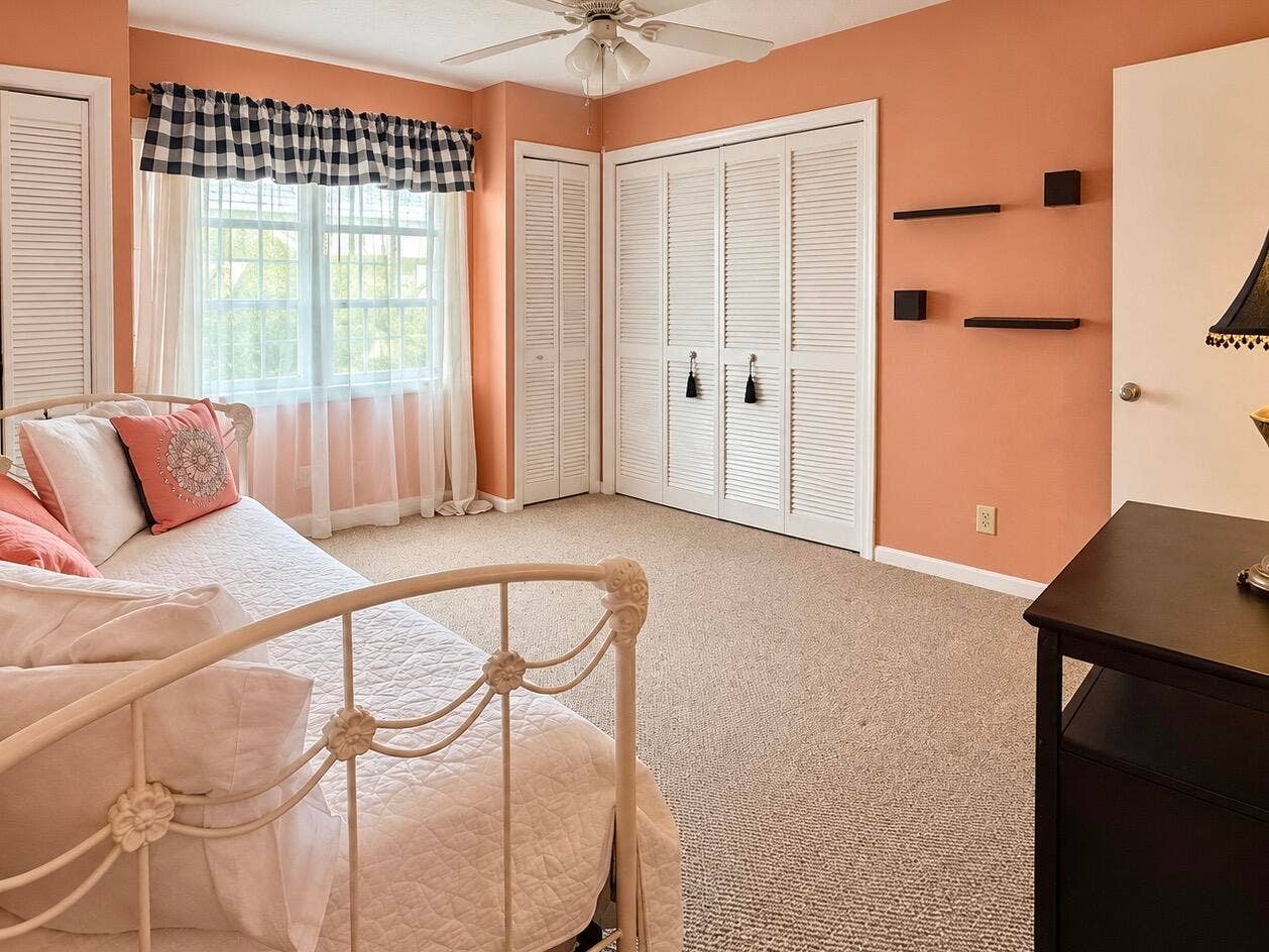 Guest Bedroom retreat... tons of closet space