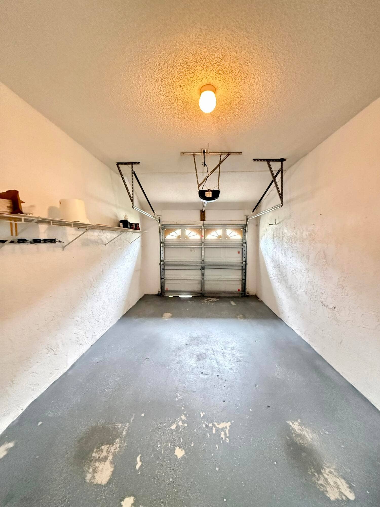 6769 Montego Bay Boulevard, Boca Raton, FL 33433 Garage