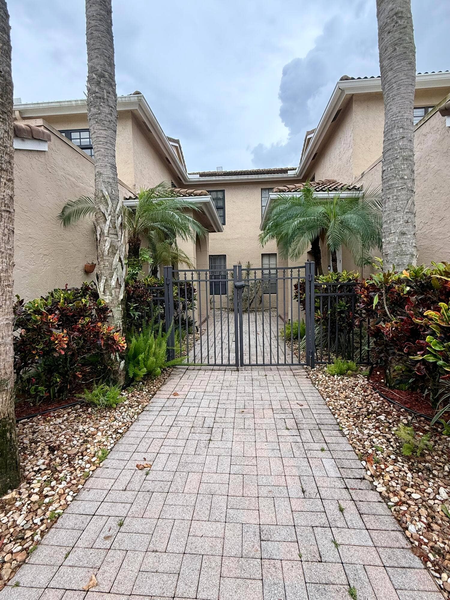 6769 Montego Bay Boulevard, Boca Raton, FL 33433 Entry