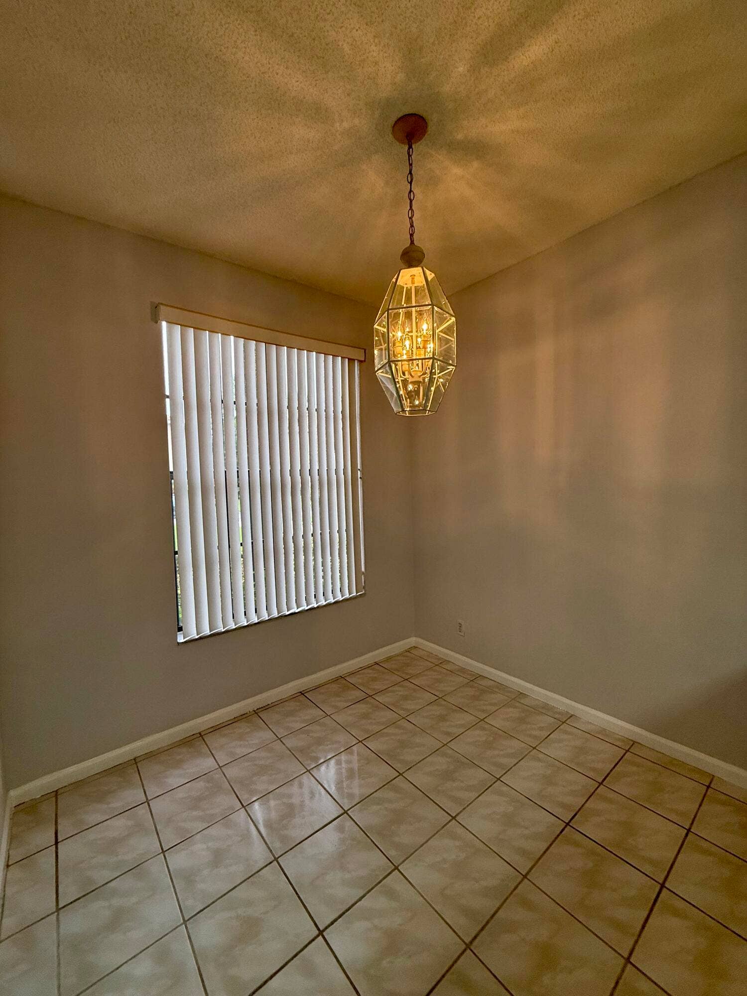 6769 Montego Bay Boulevard, Boca Raton, FL 33433 Eat in kitchen
