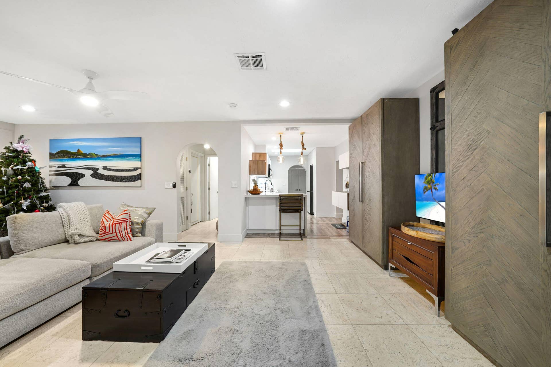 608 SW 17TH Street, Fort Lauderdale, FL 33315 DSC01277
