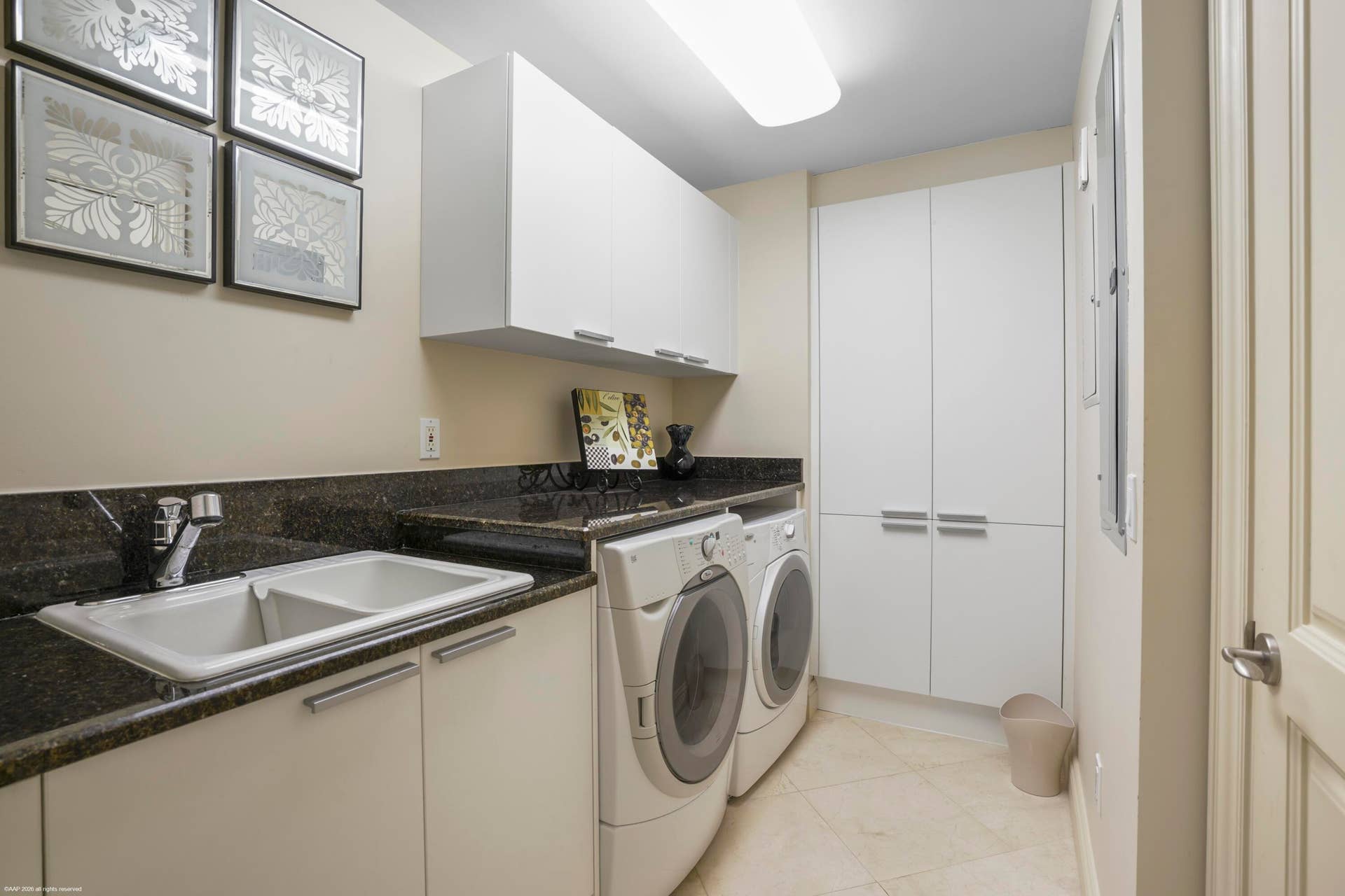 3800 N Ocean Dr 1751 047