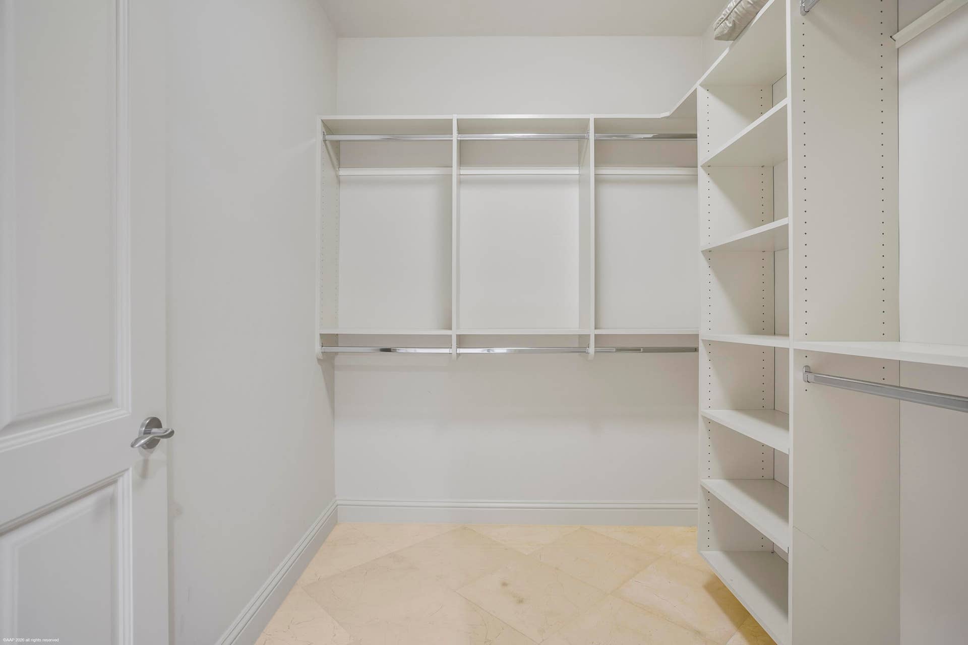 3800 N Ocean Dr 1751 040