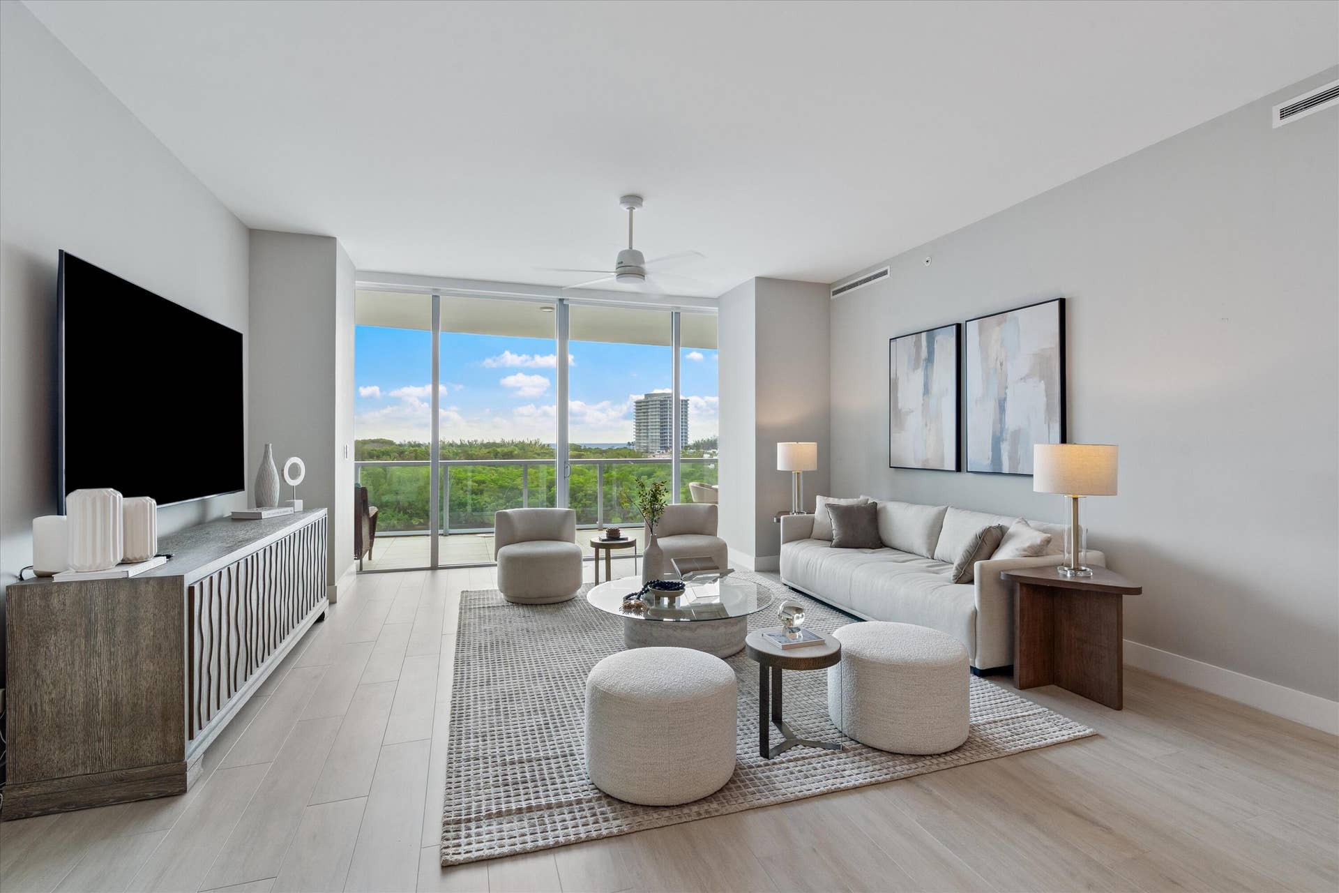 920 Intracoastal Drive, #702, Fort Lauderdale, FL 33304 Living area
