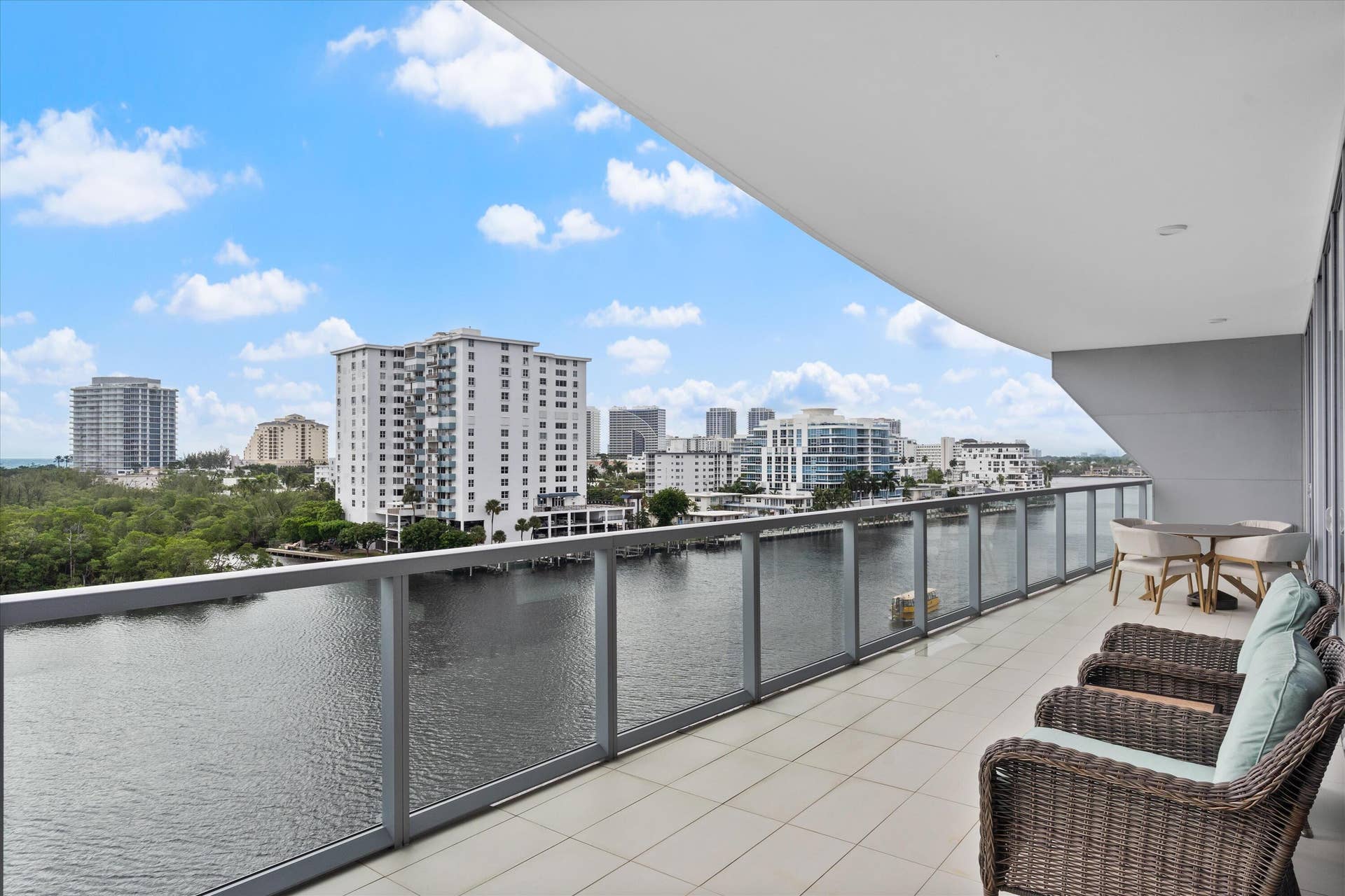 920 Intracoastal Drive, #702, Fort Lauderdale, FL 33304 Balcony (SE exposure)