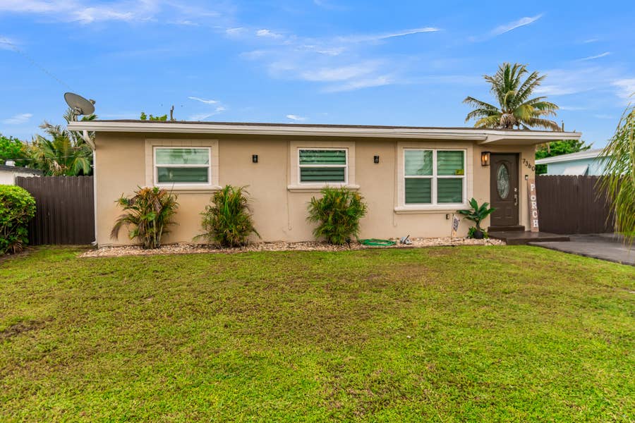 Property photo for 7360 ARTHUR Street, Hollywood, FL