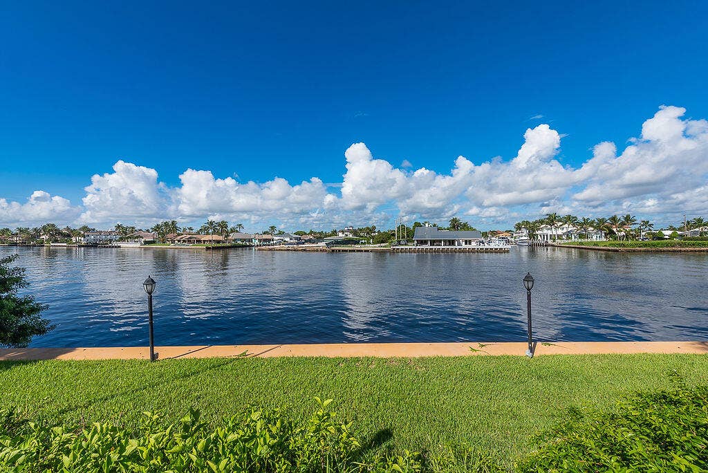 285SE19thAve#203.DeerfieldBeach-29