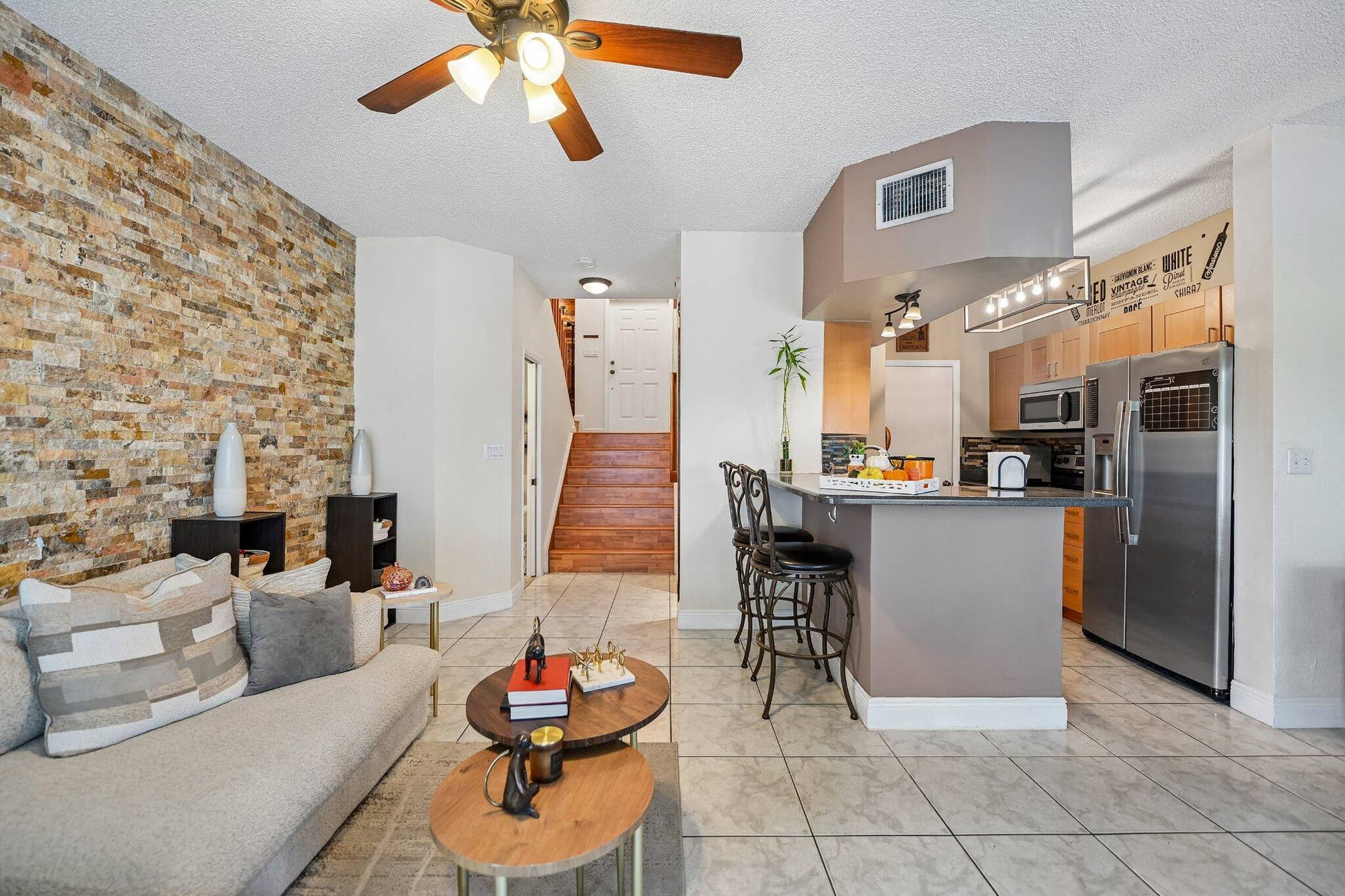 6-web-or-mls-SW 95th Ter-S3009-006r