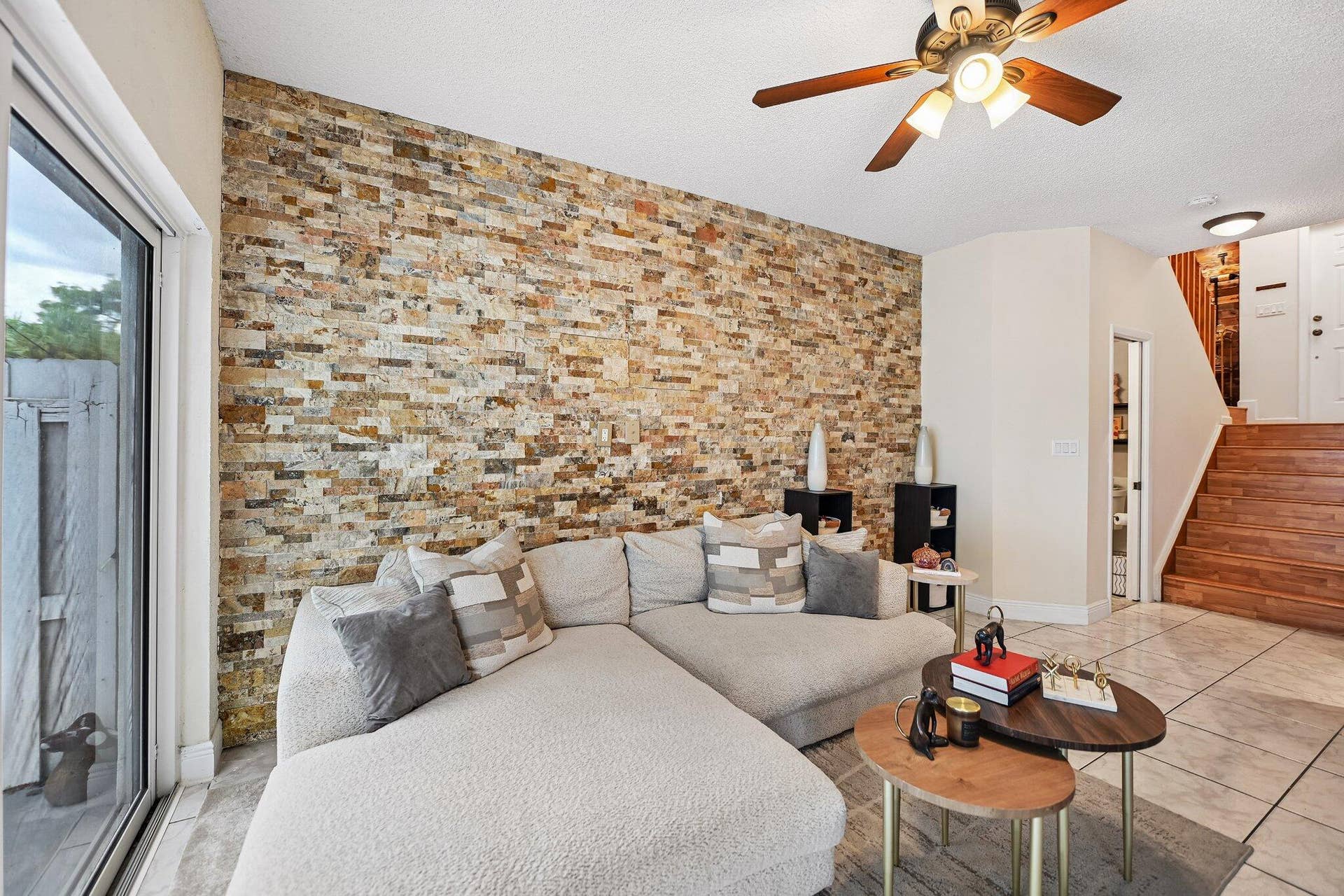 5-web-or-mls-SW 95th Ter-S3009-005r