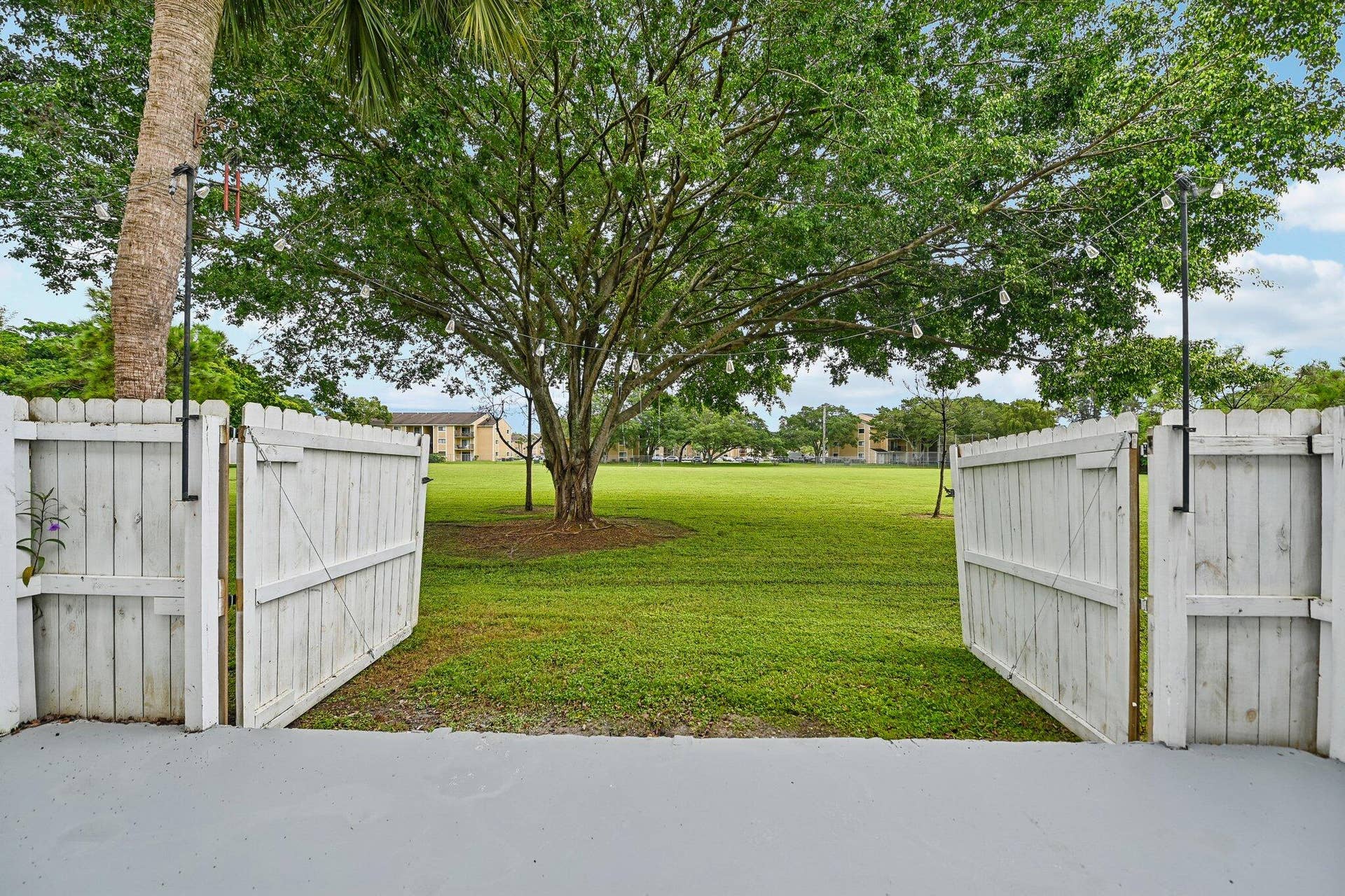 32-web-or-mls-SW 95th Ter-S3009-033r