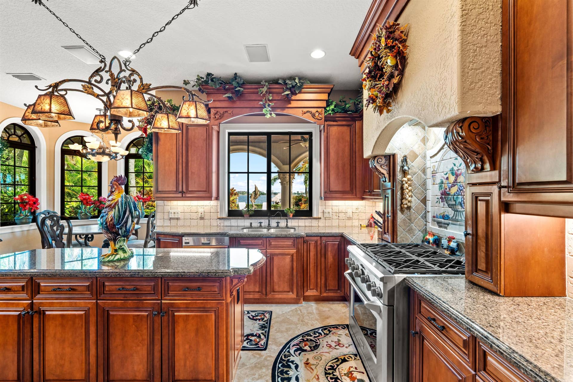 KITCHEN_STRAIGHT_TO_VIEW