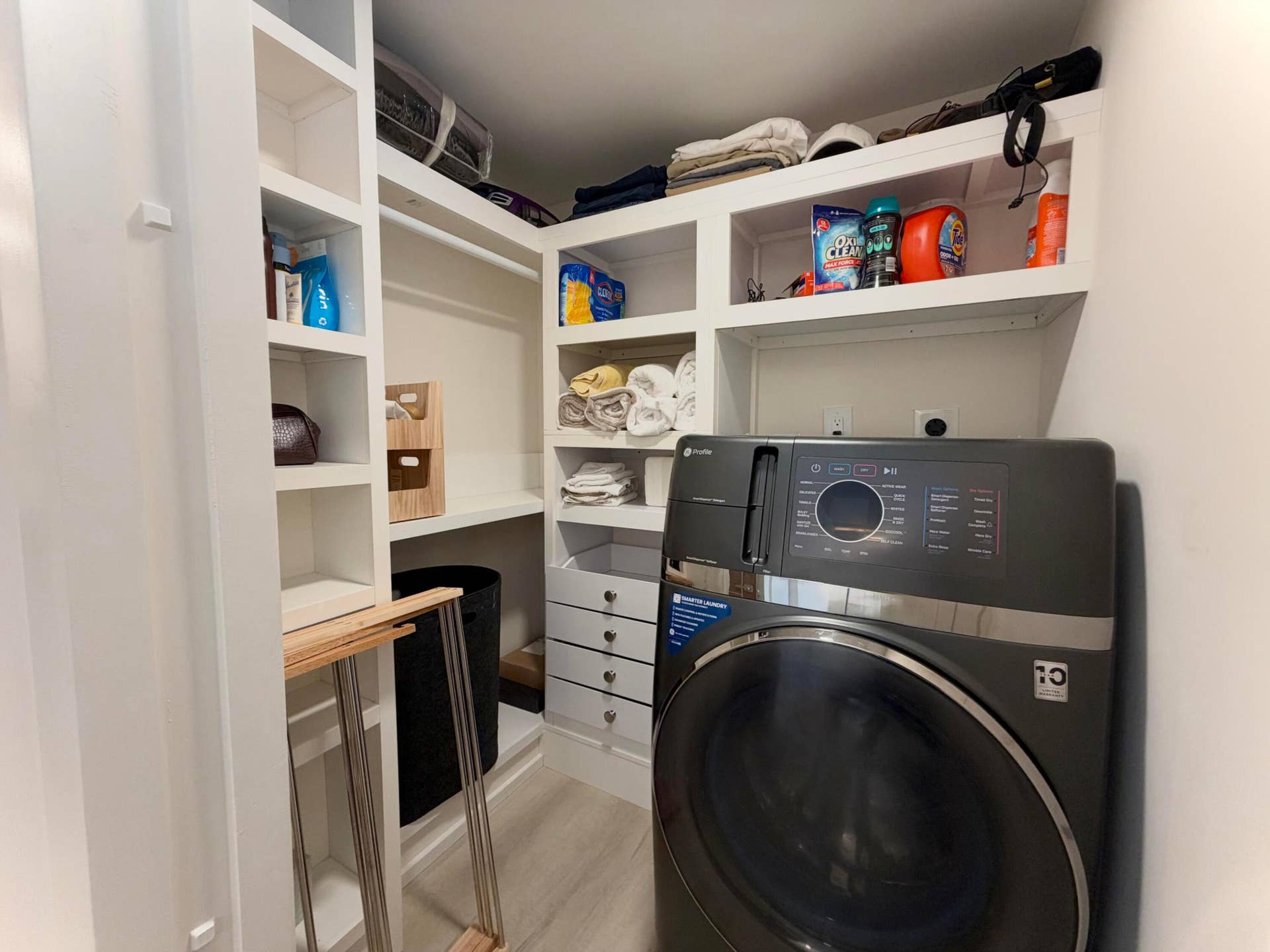 Closet with W/D