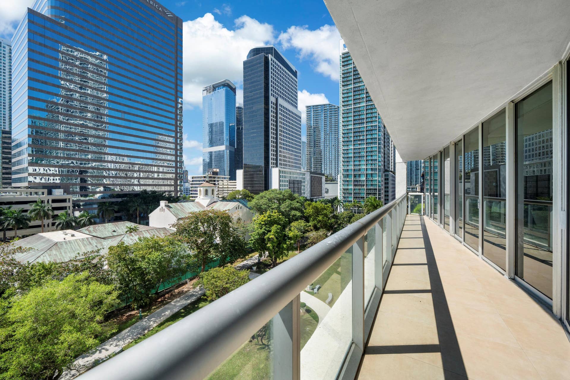495 BRICKELL Avenue, #811, Miami, FL 33131 Icon5