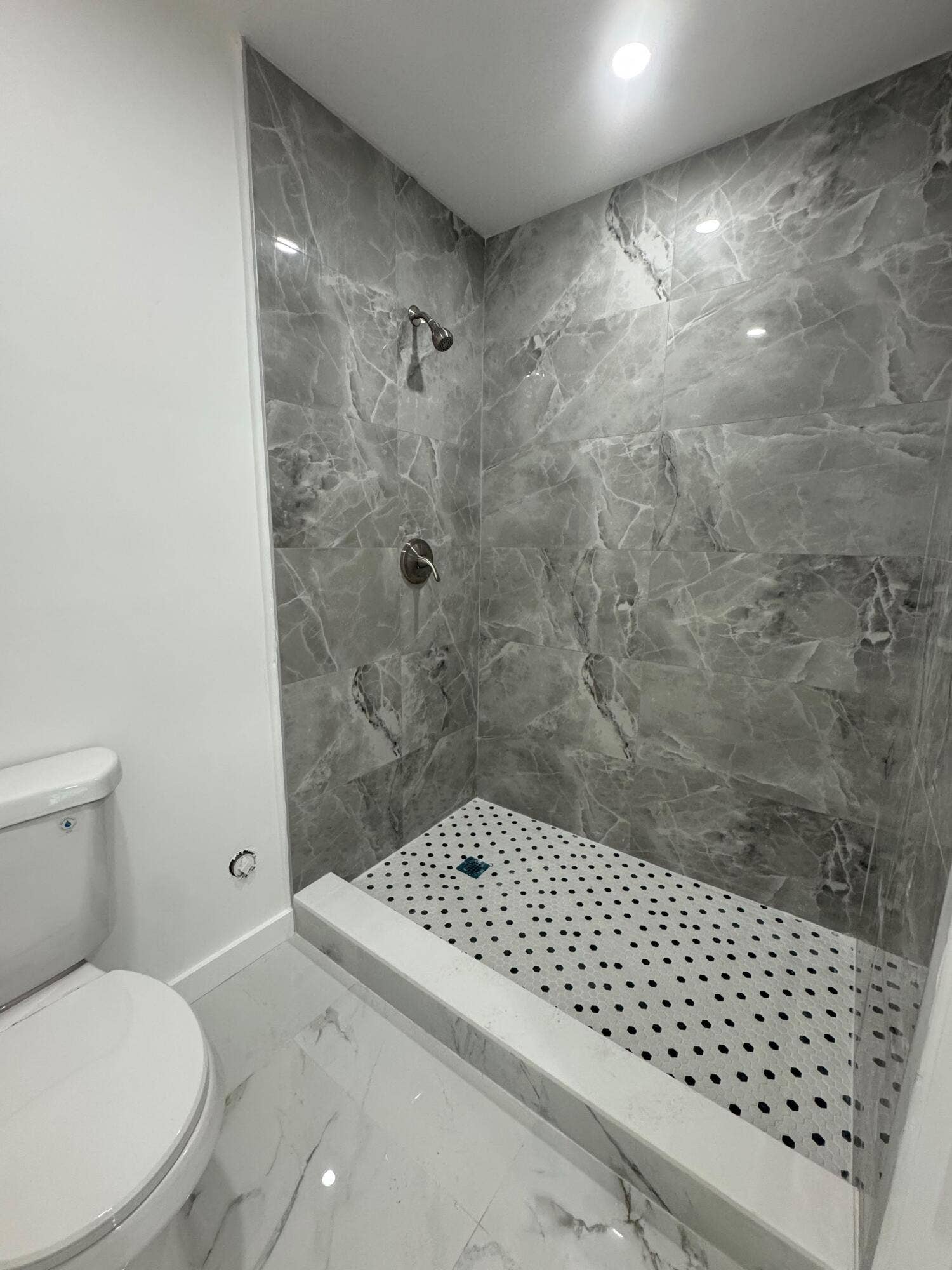 1031 NW 10TH Avenue, Fort Lauderdale, FL 33311 05