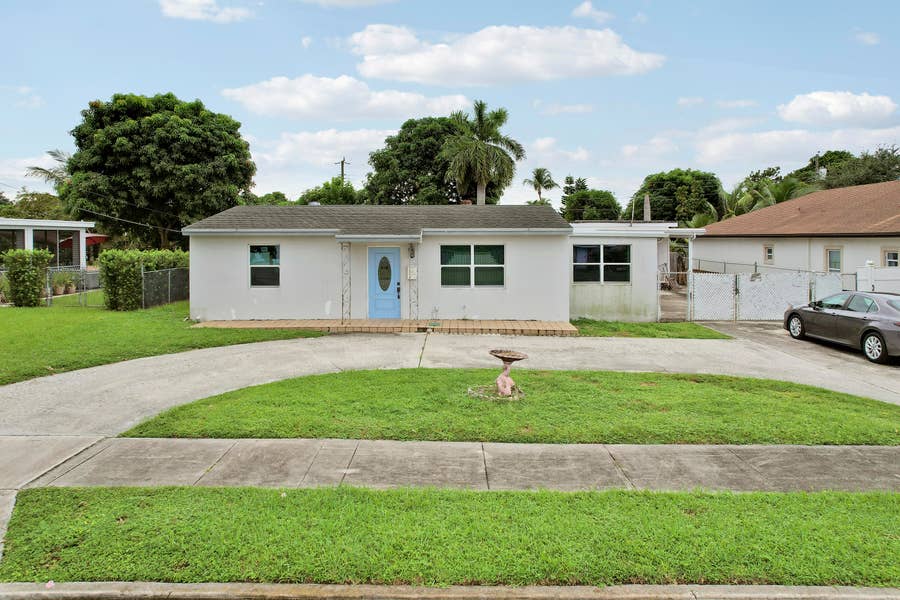 Property photo for 1008 Francis Street, West Palm Beach, FL
