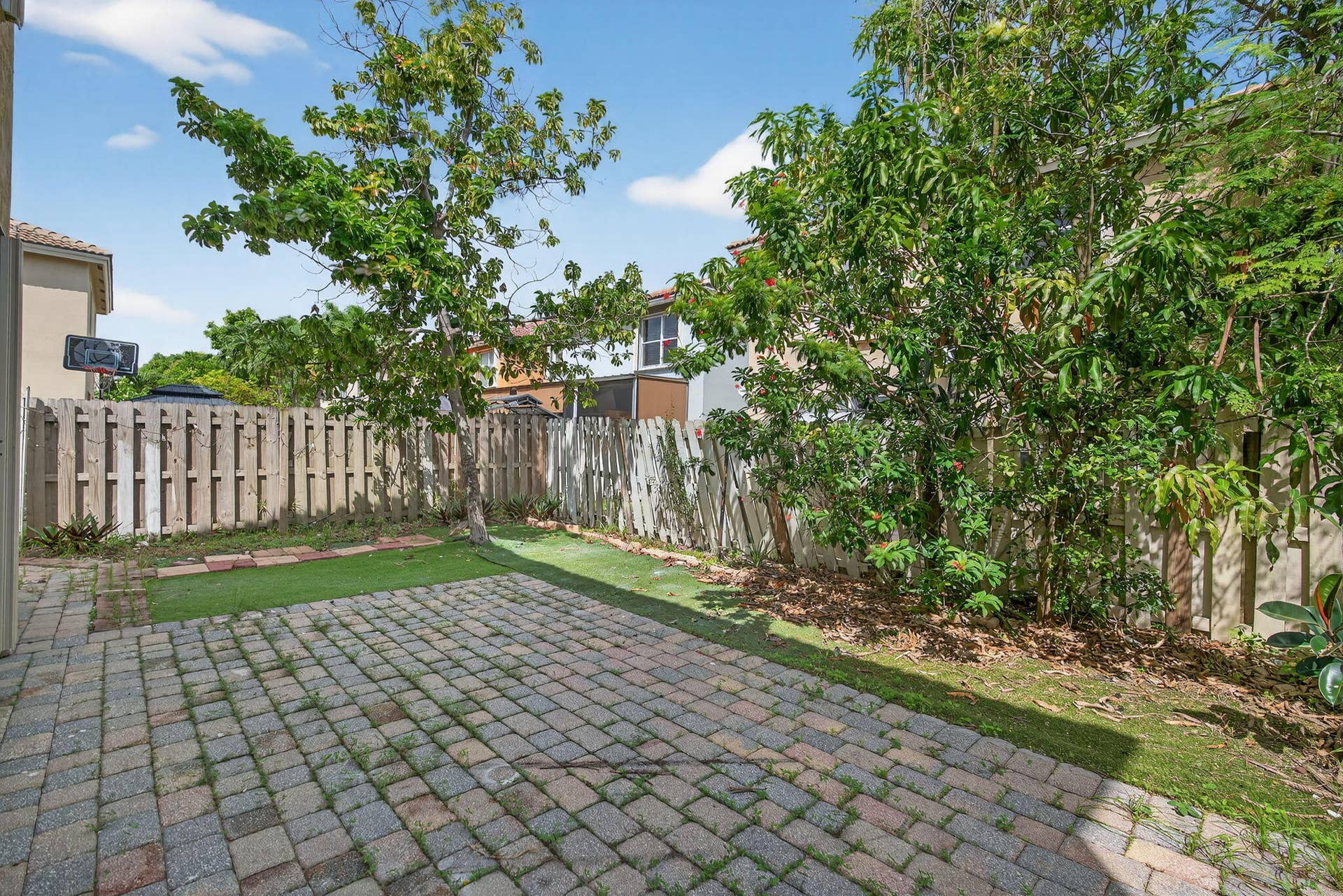 4083 LAKE TAHOE Circle, West Palm Beach, FL 33409 20251008-