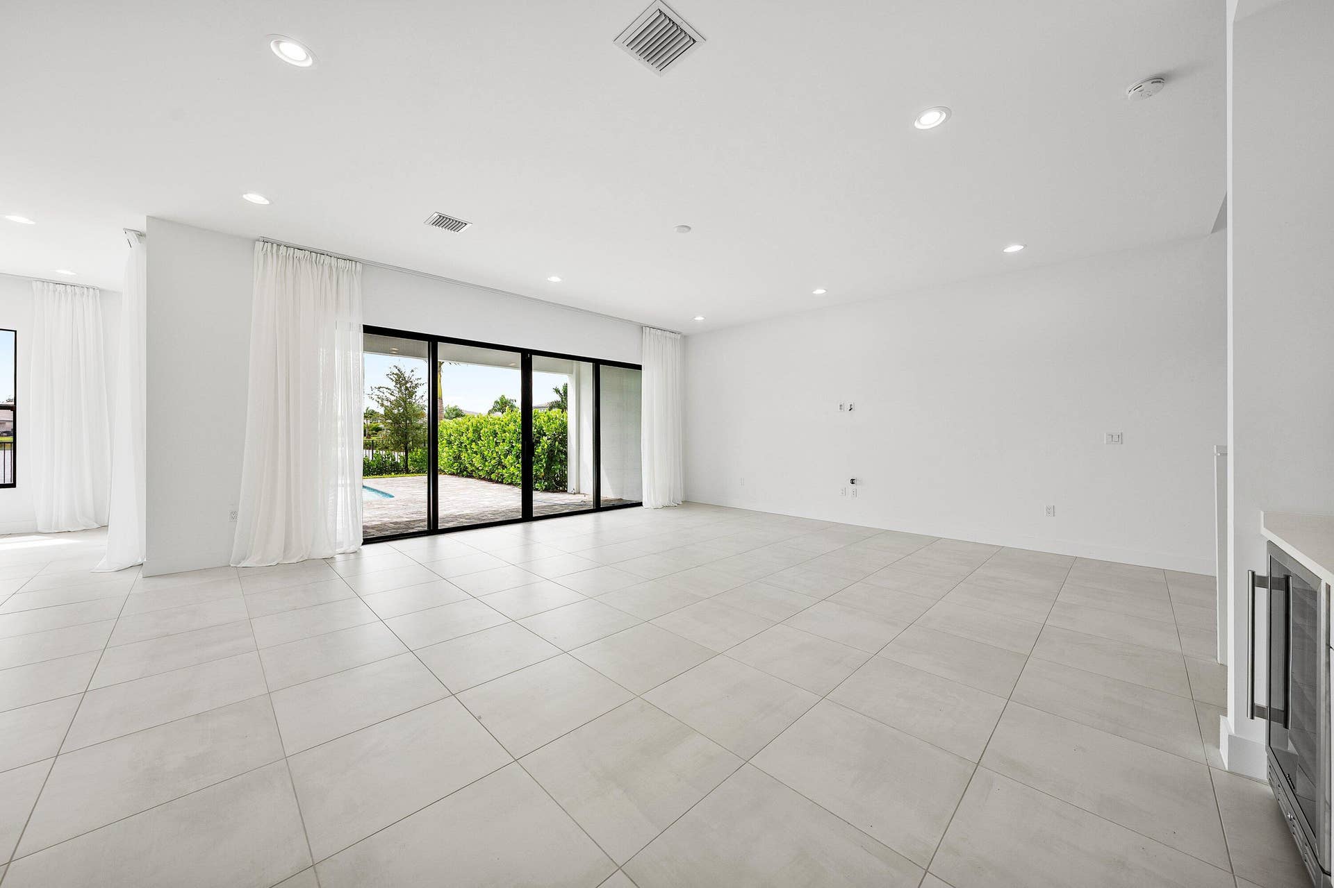8095 CRYSTAL DOWNS Avenue, Boca Raton, FL 33434 008-8095CrystalDownsAvenue-BocaRaton-FL-