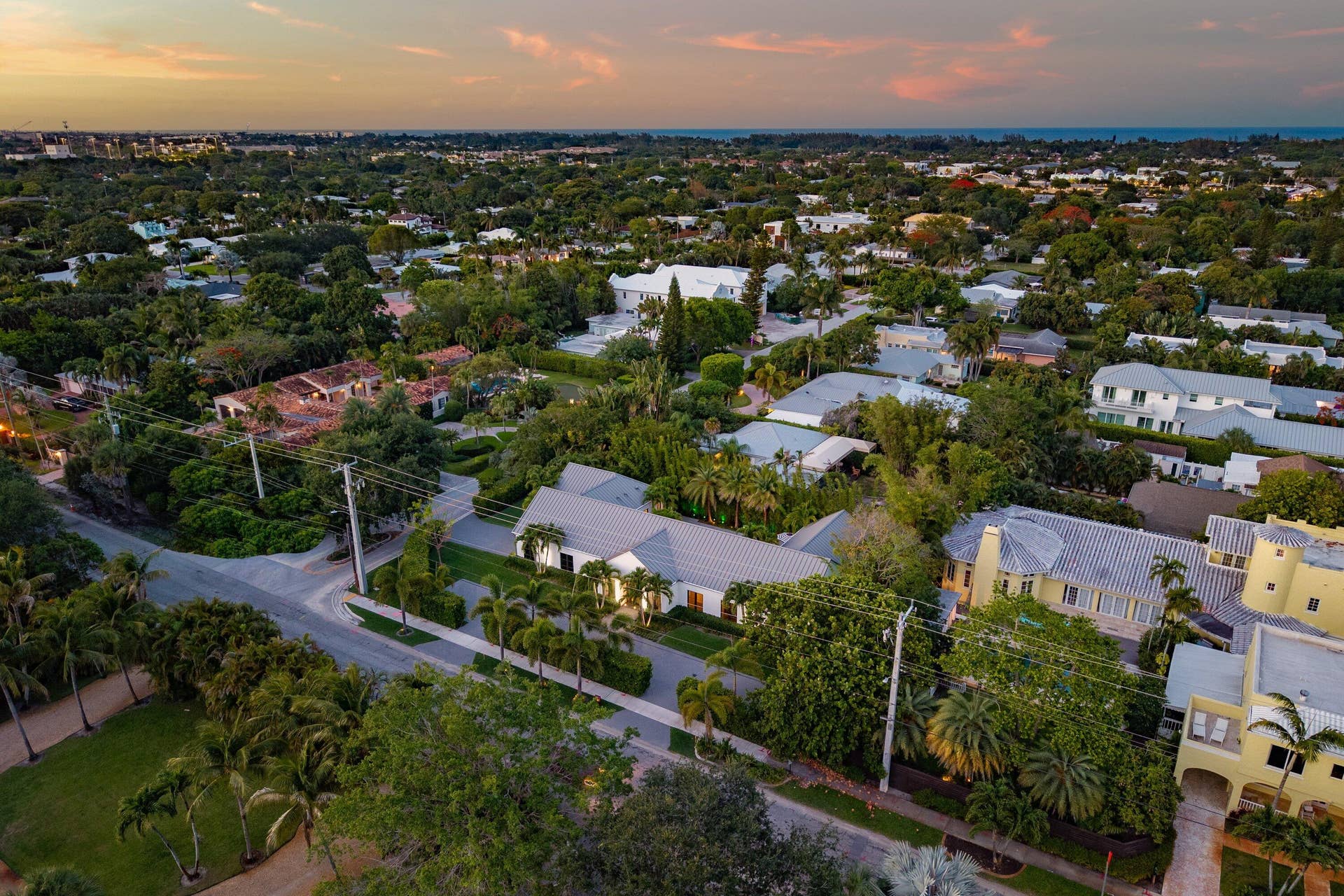 1275 N SWINTON Avenue, Delray Beach, FL 33444 091-1275NorthSwintonAvenue-DelrayBeach-F