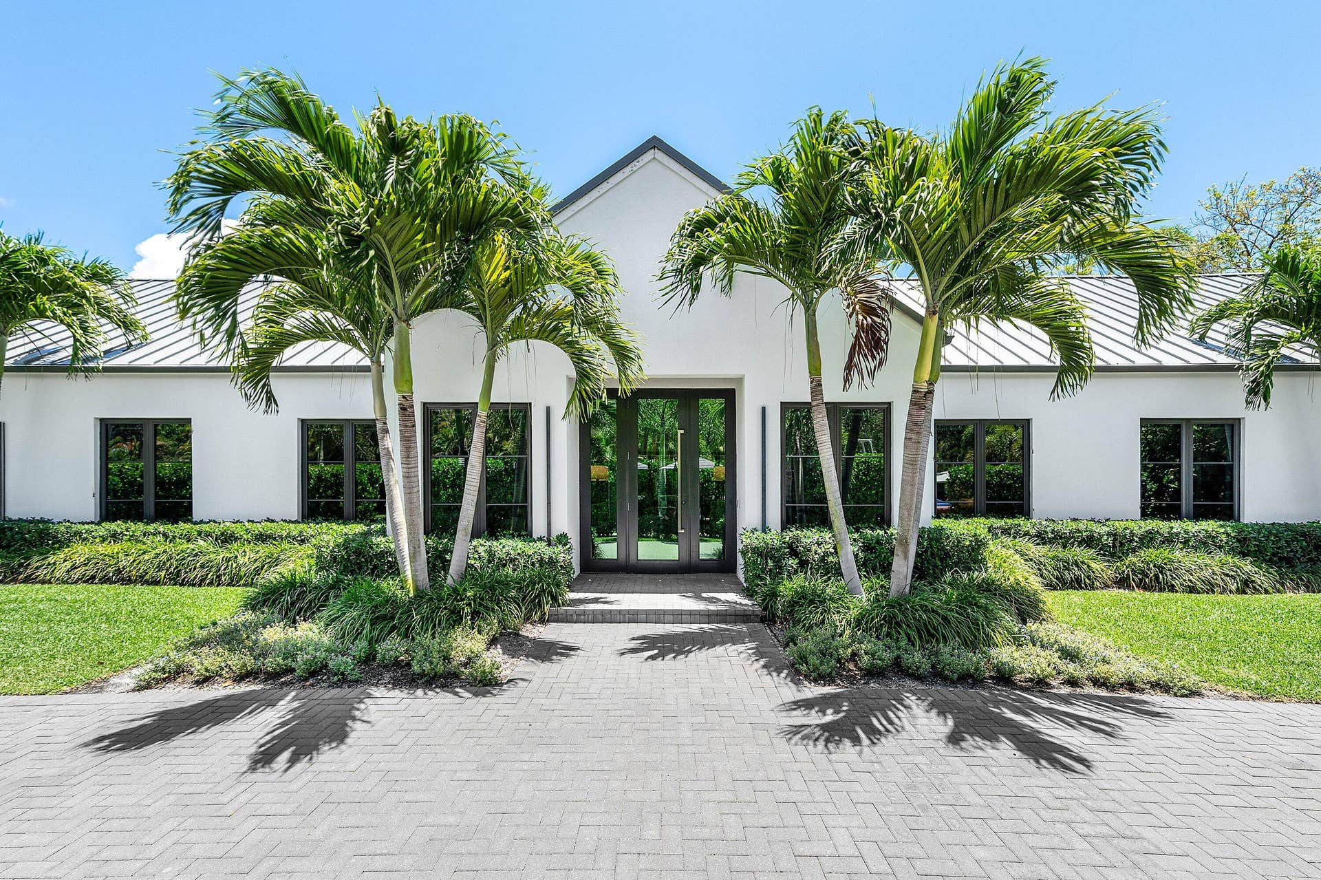 1275 N SWINTON Avenue, Delray Beach, FL 33444 002-1275NorthSwintonAvenue-DelrayBeach-F