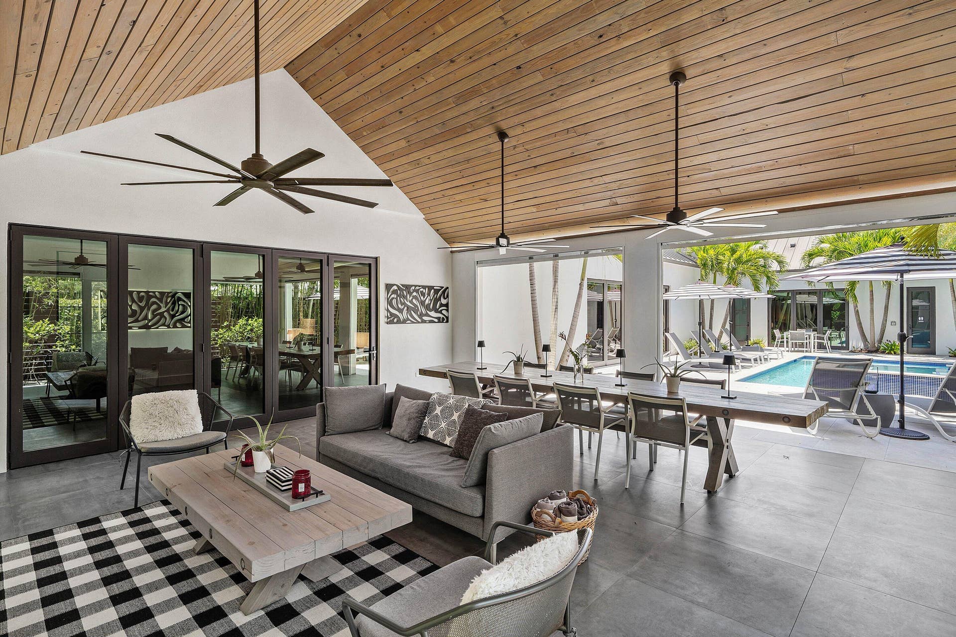 1275 N SWINTON Avenue, Delray Beach, FL 33444 052-1275NorthSwintonAvenue-DelrayBeach-F