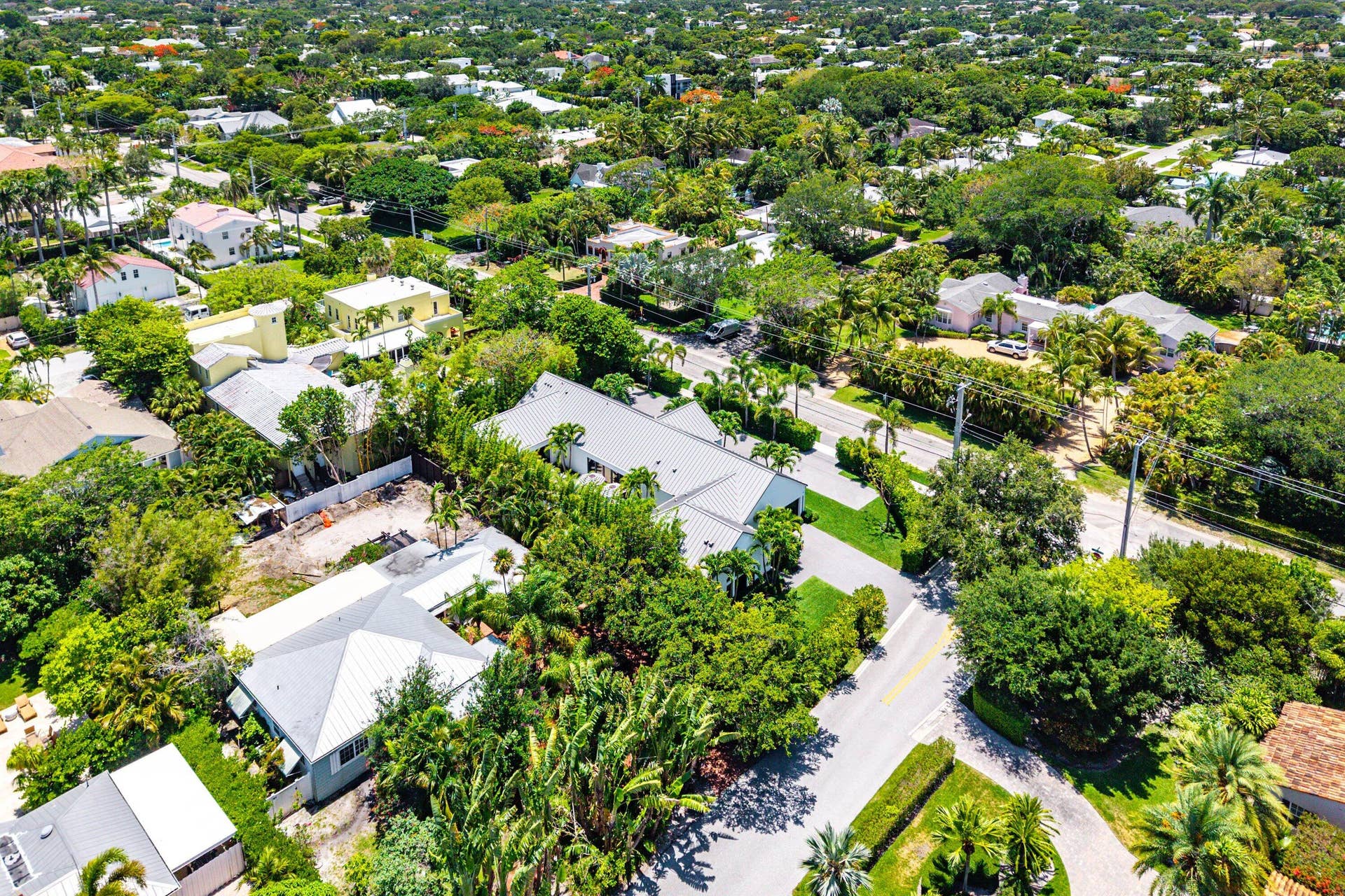 1275 N SWINTON Avenue, Delray Beach, FL 33444 073-1275NorthSwintonAvenue-DelrayBeach-F