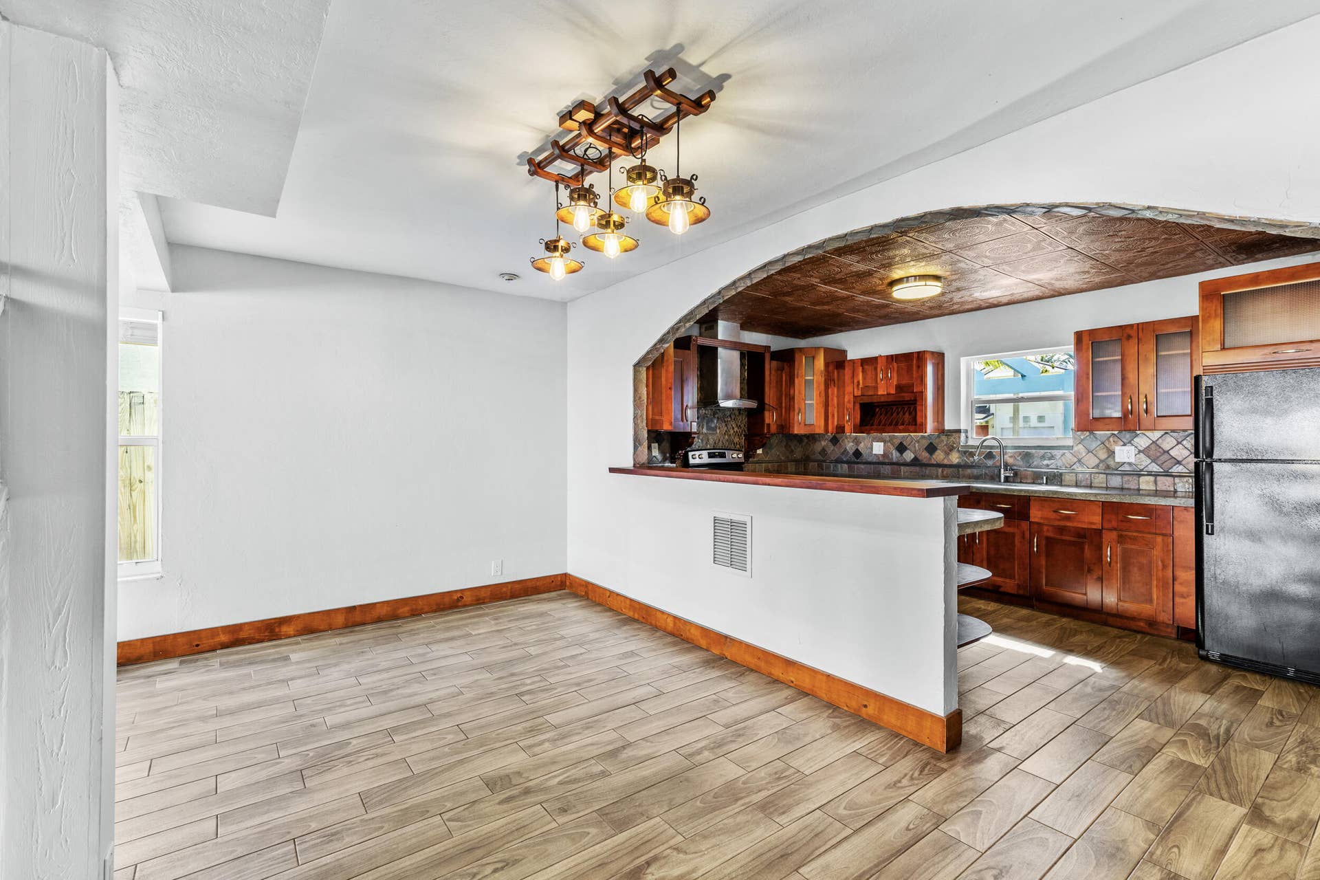 2552 Ella Street, Delray Beach, FL 33444 Dining Room & Kitchen