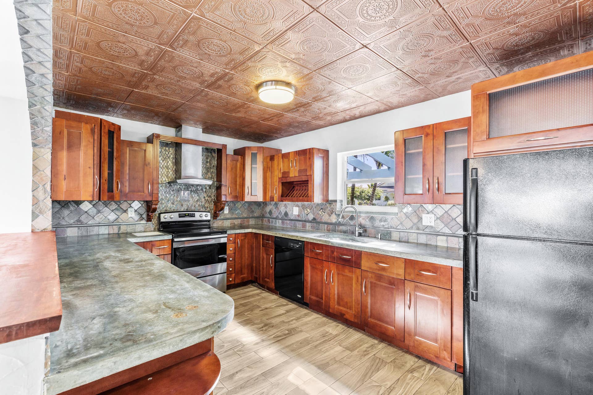 2552 Ella Street, Delray Beach, FL 33444 Fully Renovated Kitchen