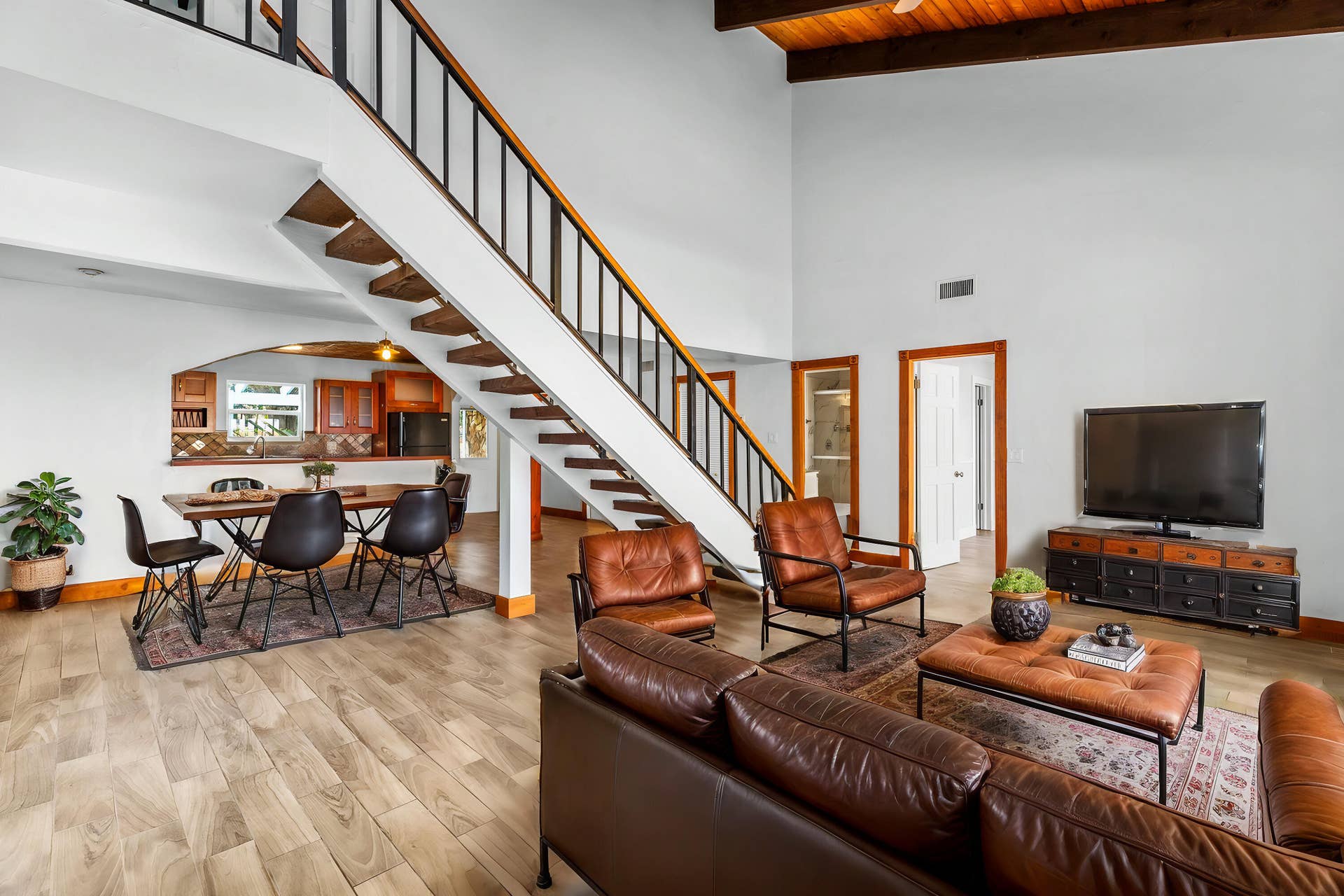 2552 Ella Street, Delray Beach, FL 33444 Living Room
