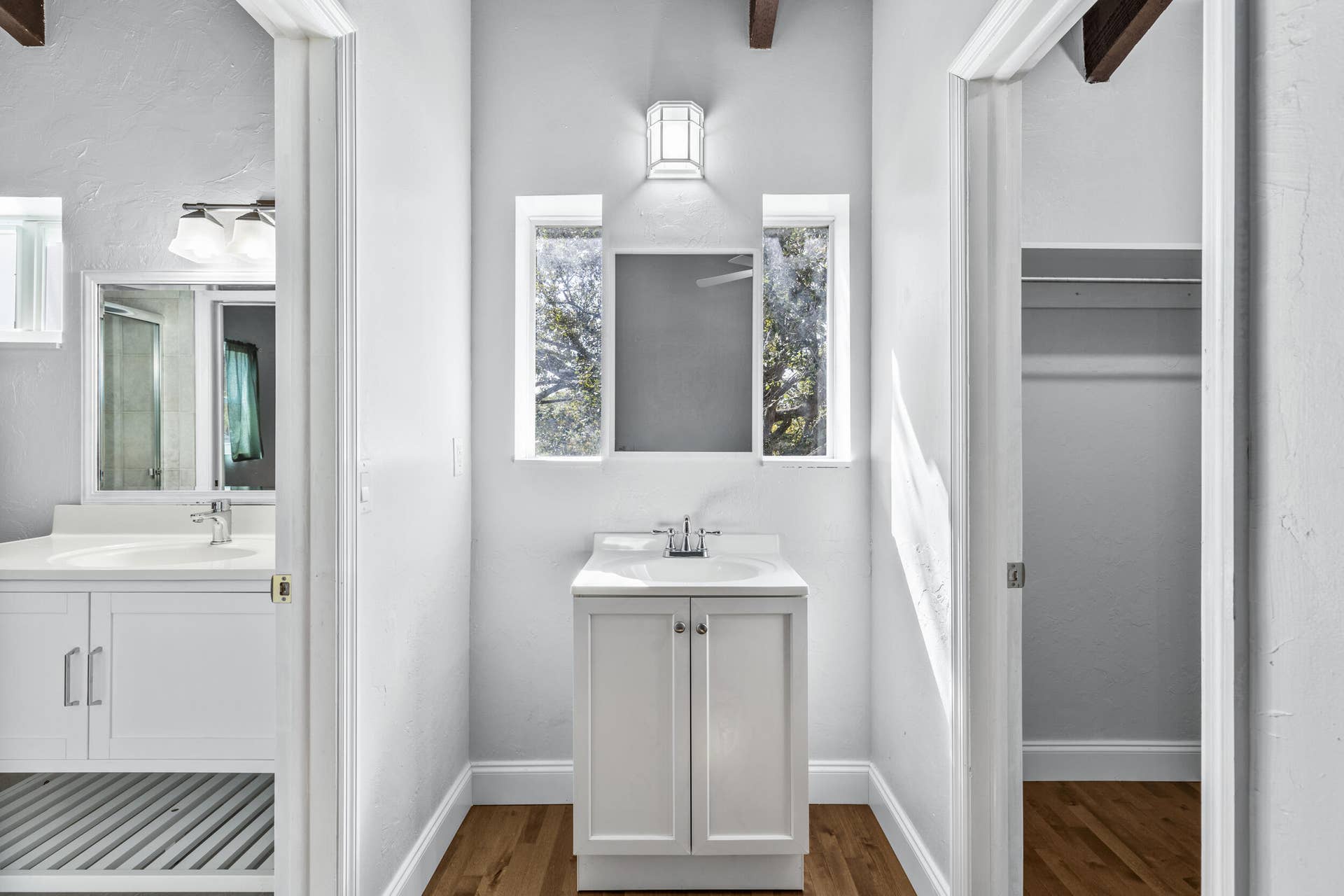 2552 Ella Street, Delray Beach, FL 33444 Primary Ensuite Bathroom
