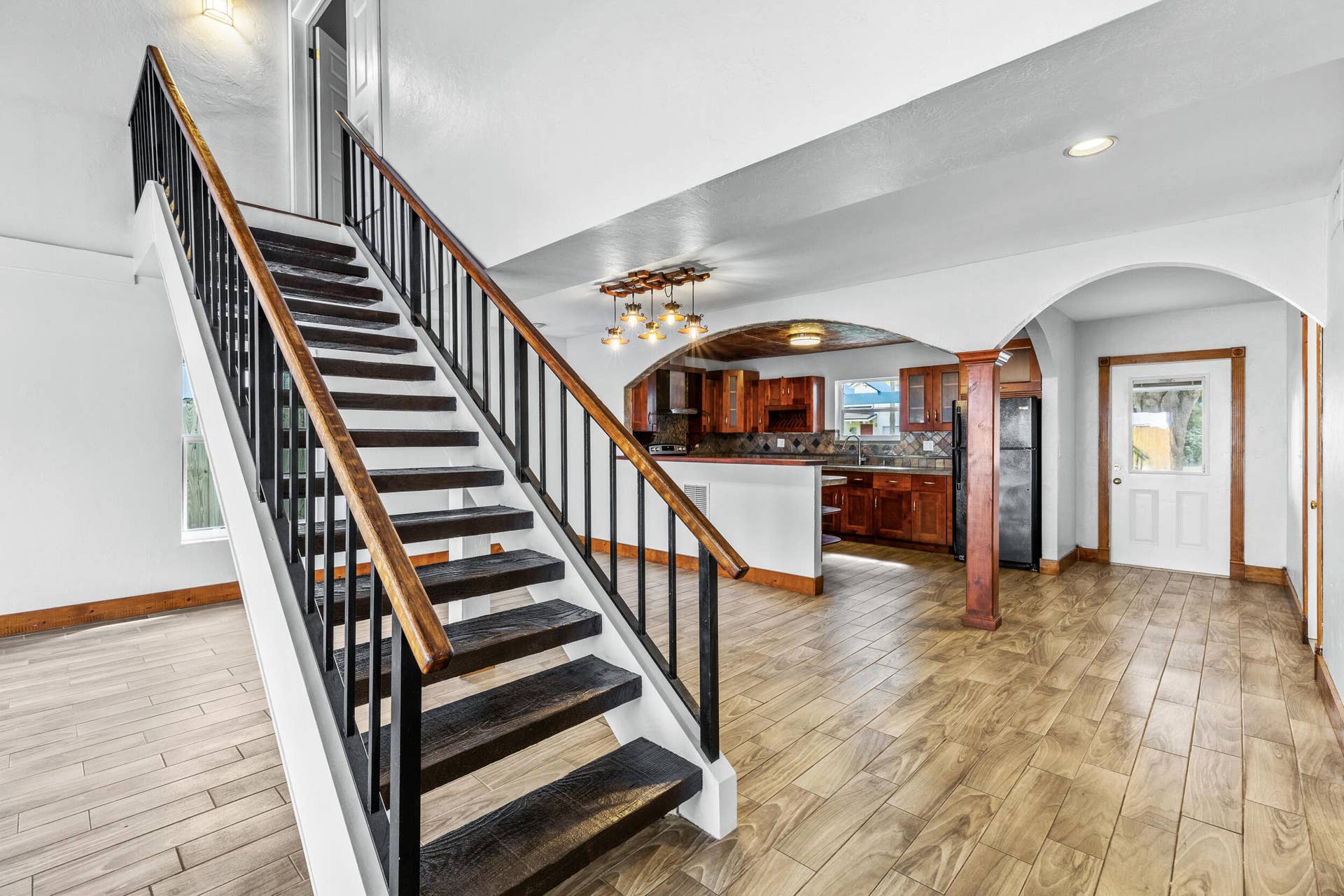 2552 Ella Street, Delray Beach, FL 33444 Stairs to Primary Suite