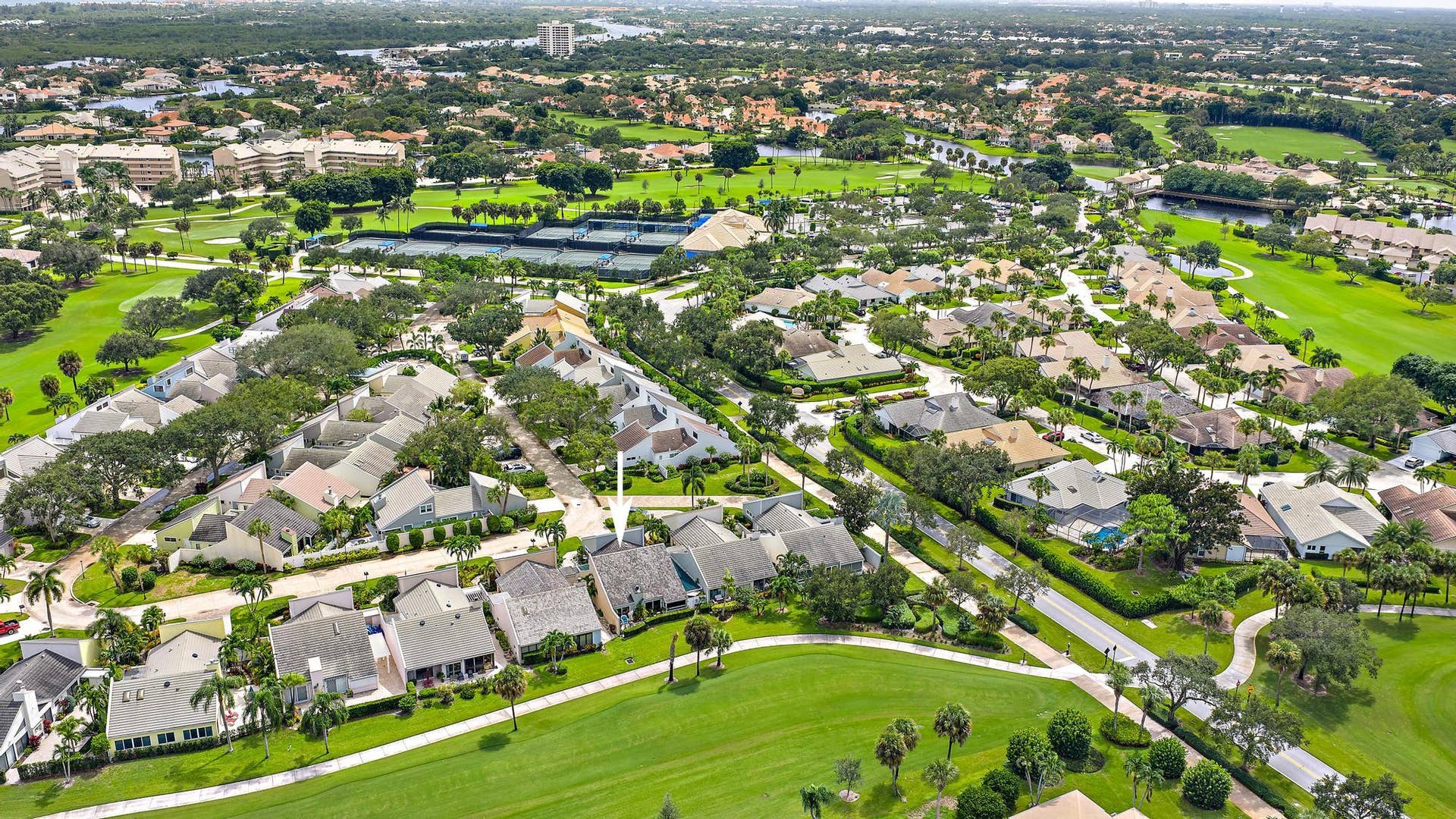 17050 Traverse Circle, Jupiter, FL 33477 Lovely location