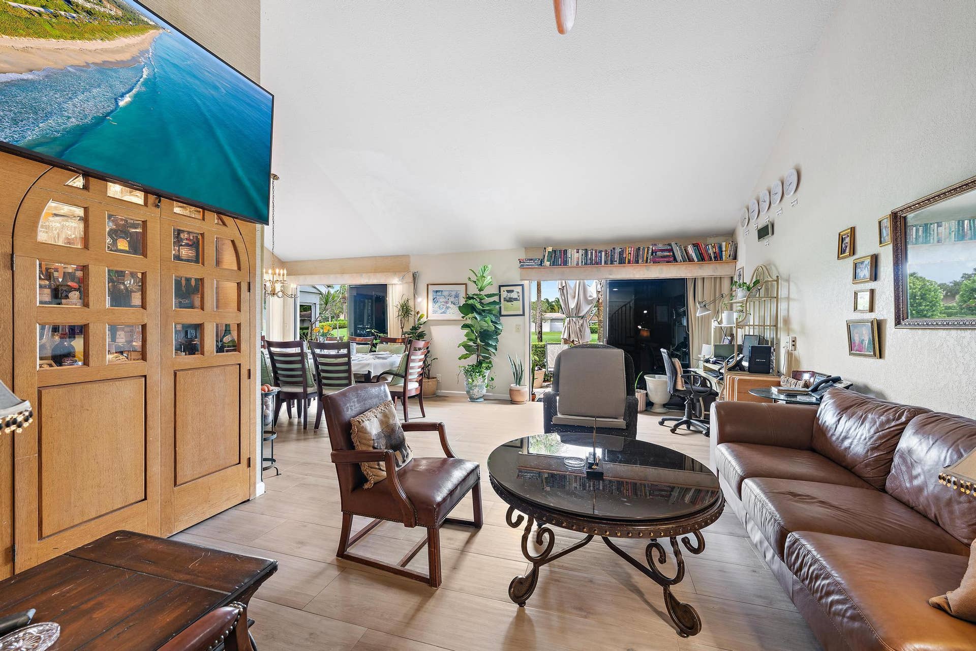 17050 Traverse Circle, Jupiter, FL 33477 Living room