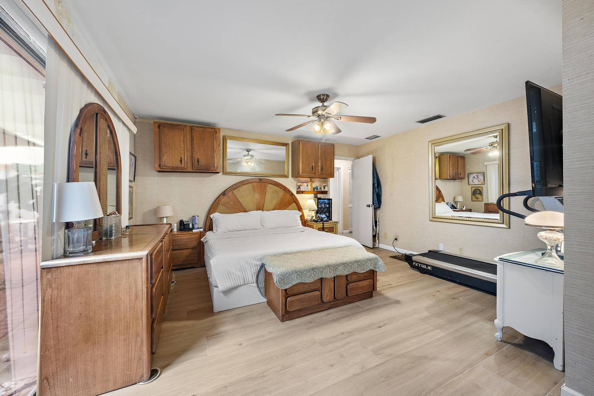 17050 Traverse Circle, Jupiter, FL 33477 Primary bedroom