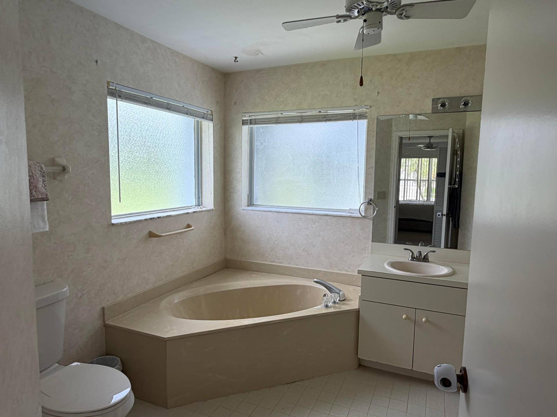 1274 SUMMERWOOD Circle, Wellington, FL 33414 Masterbathroom