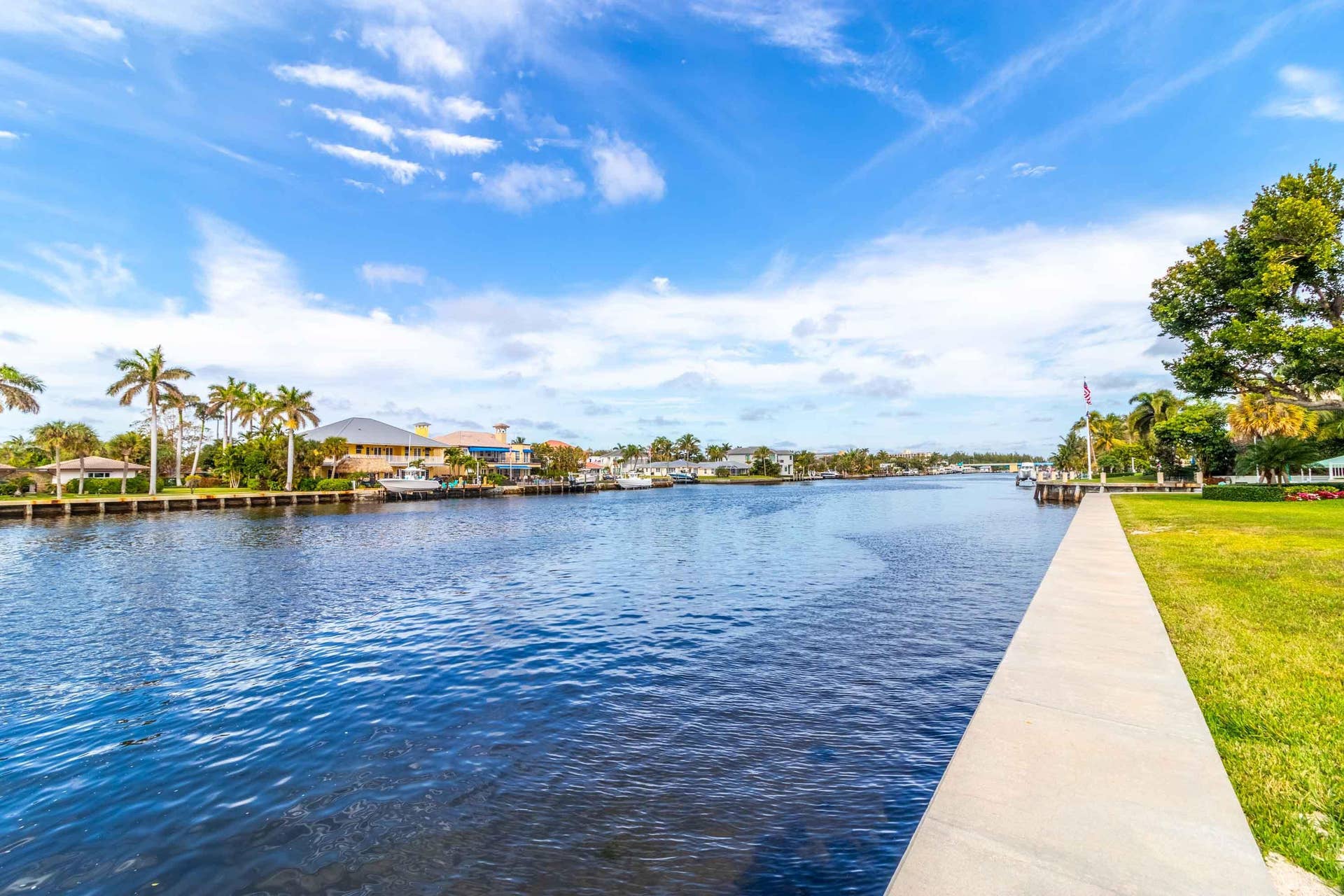 745 SE 19TH Avenue, #124, Deerfield Beach, FL 33441 430+ ft of waterway views