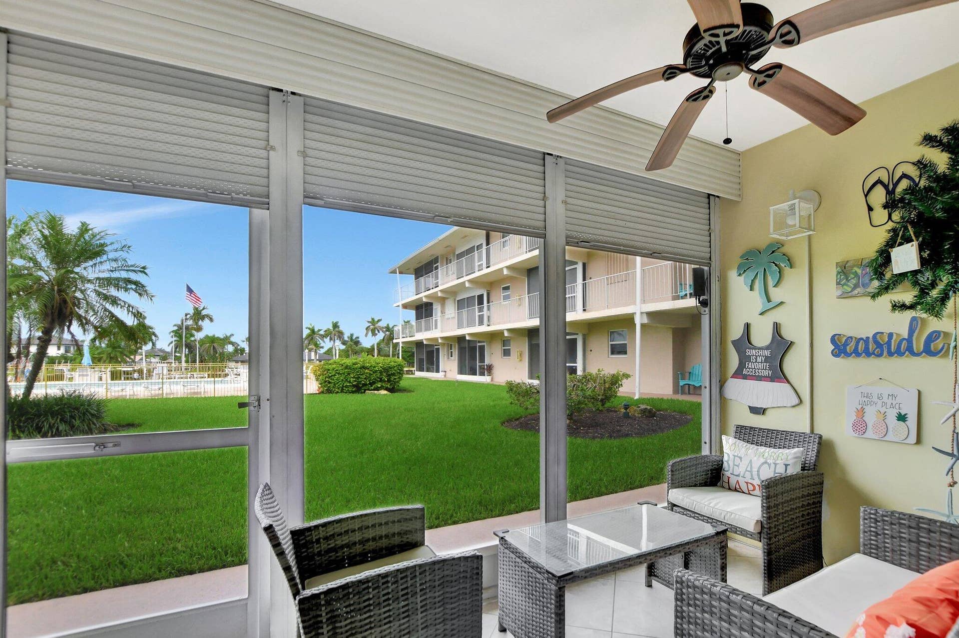 745 SE 19TH Avenue, #124, Deerfield Beach, FL 33441 Screen-in patio