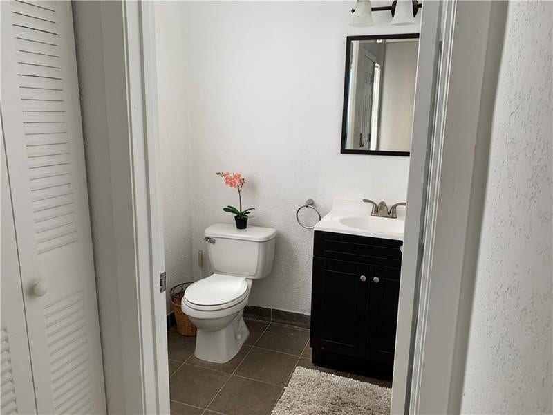 5200 NW 31ST Avenue, #36, Fort Lauderdale, Fort Lauderdale, FL 33309 1st floor 1/2 Bath
