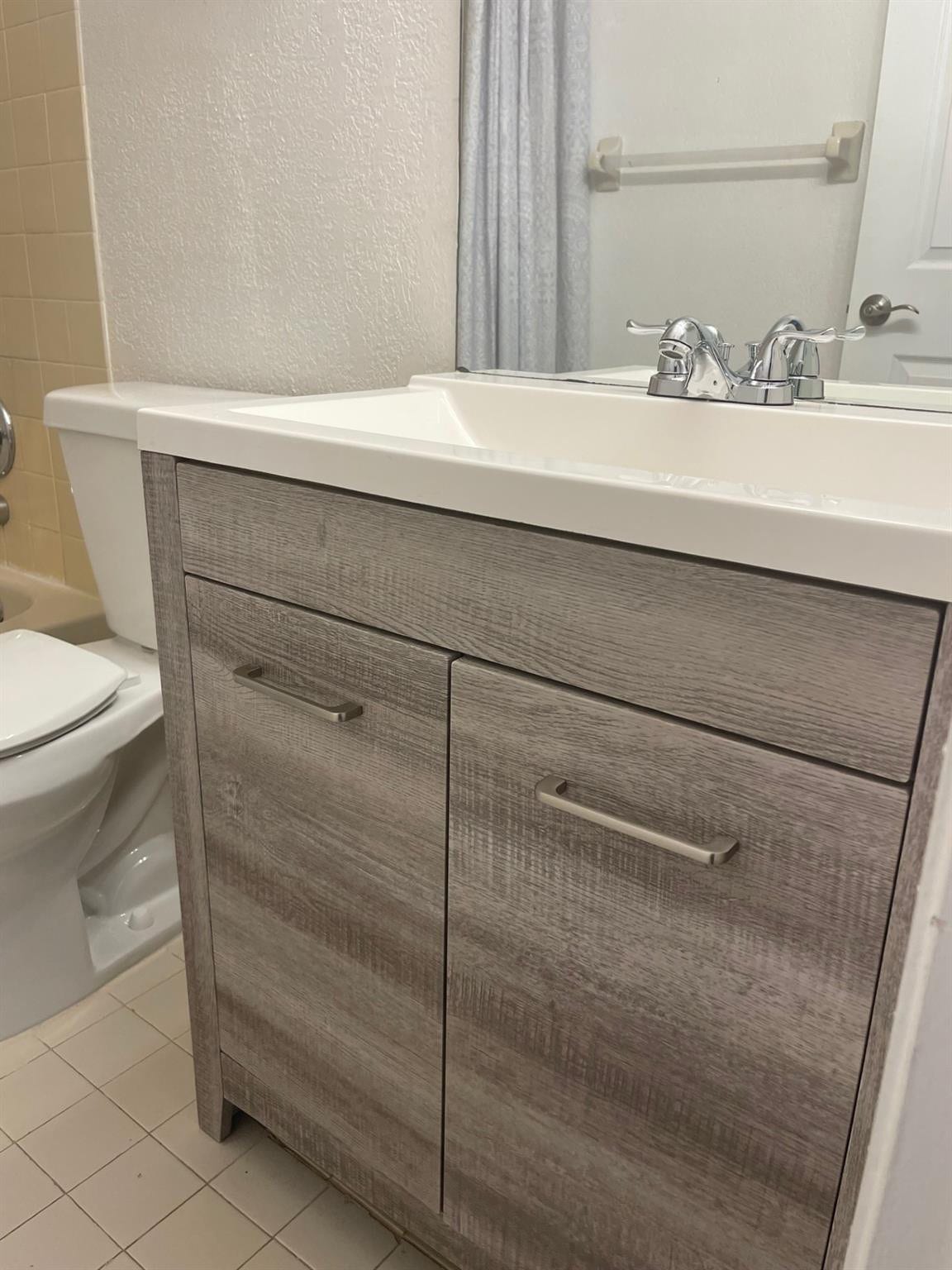 5200 NW 31ST Avenue, #36, Fort Lauderdale, Fort Lauderdale, FL 33309 Secondary Full Bath