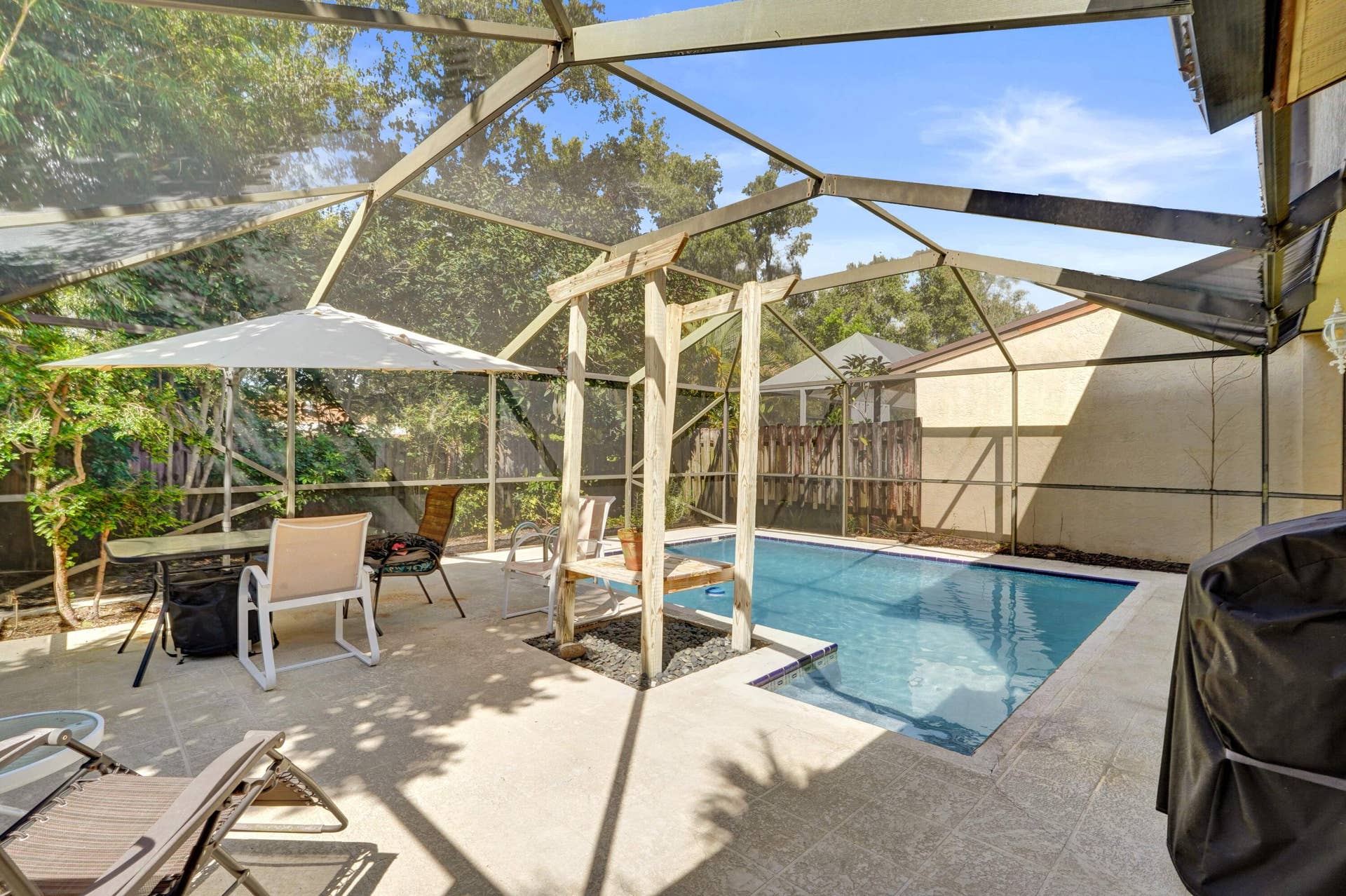 Private back with privacy fencing all around