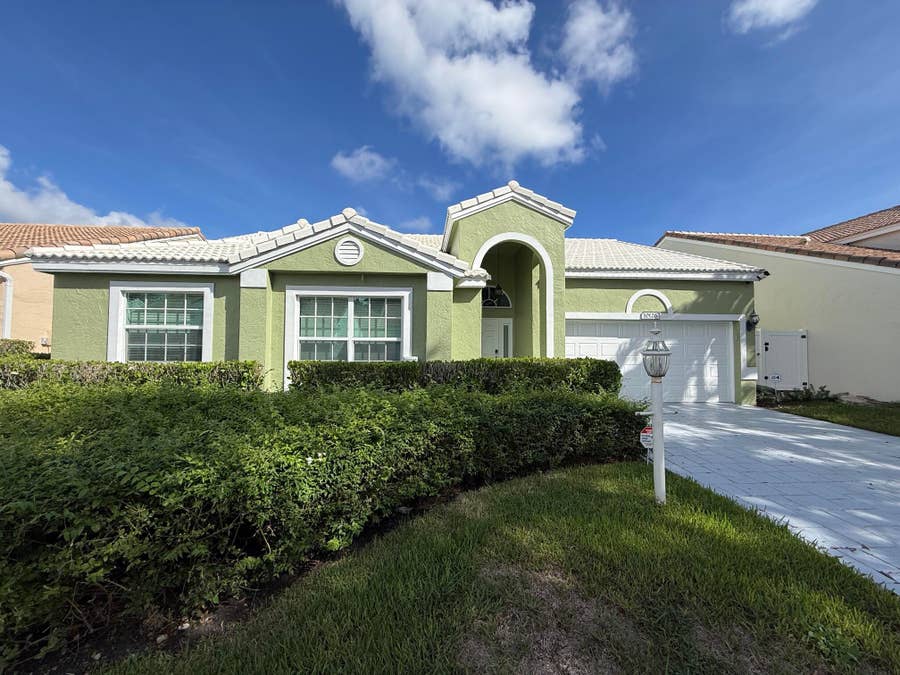 Property photo for 10126 Caoba Street, Palm Beach Gardens, FL