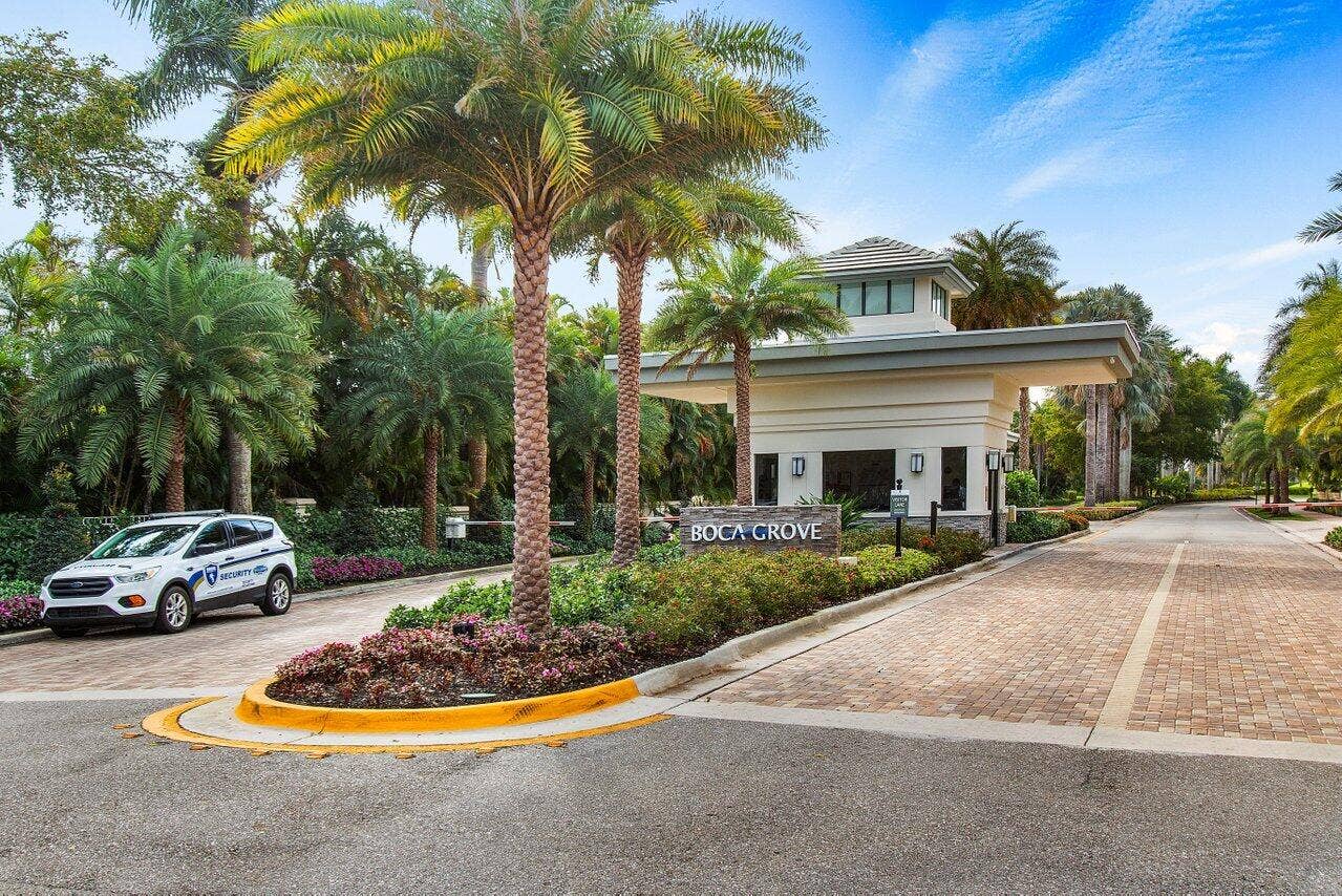 051-7370OrangewoodLane-202-BocaRaton-FL-