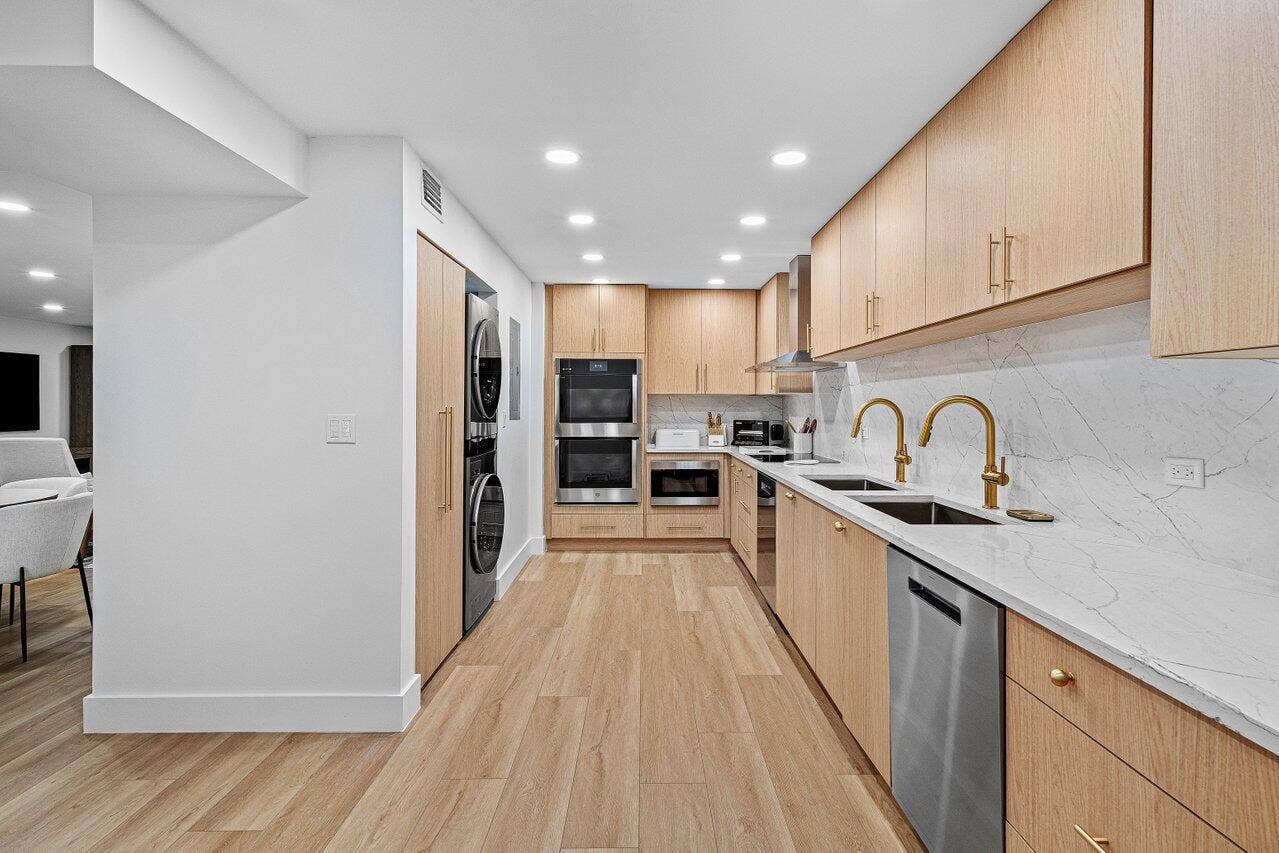 012-7370OrangewoodLane-202-BocaRaton-FL-